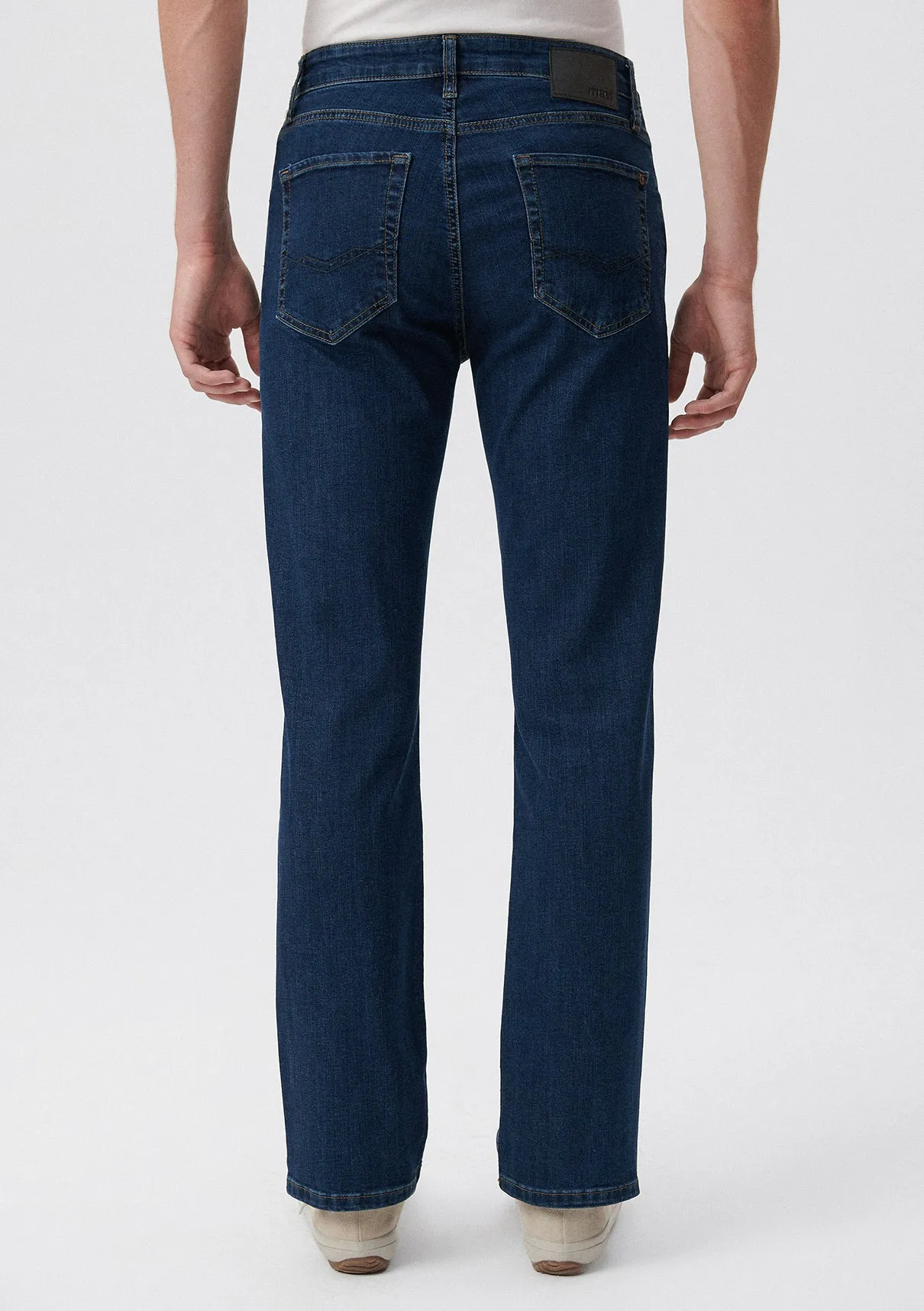 177 Dark Comfort Jean Pants