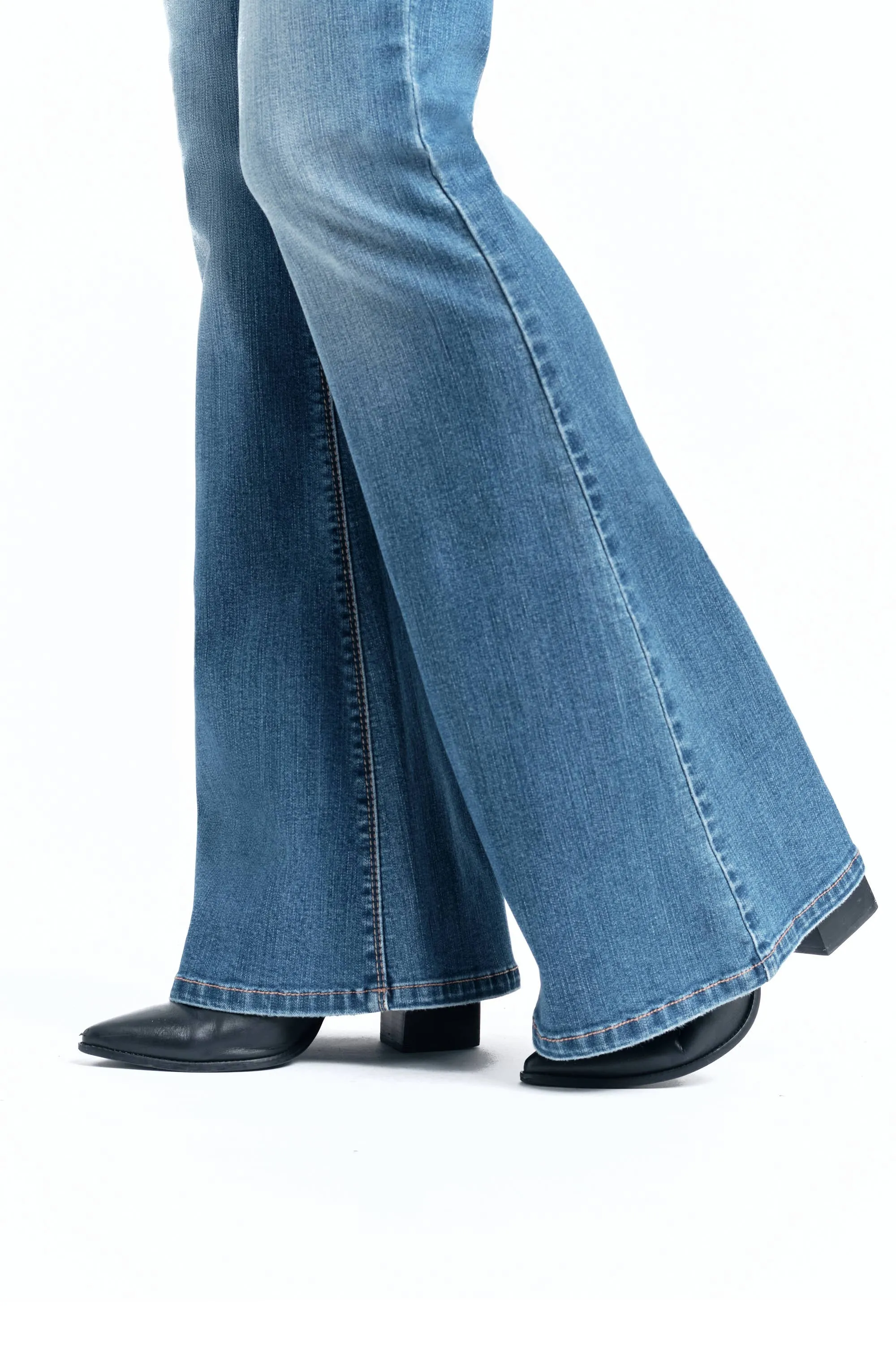 34” Mid-Rise Flare Jean in Jayden