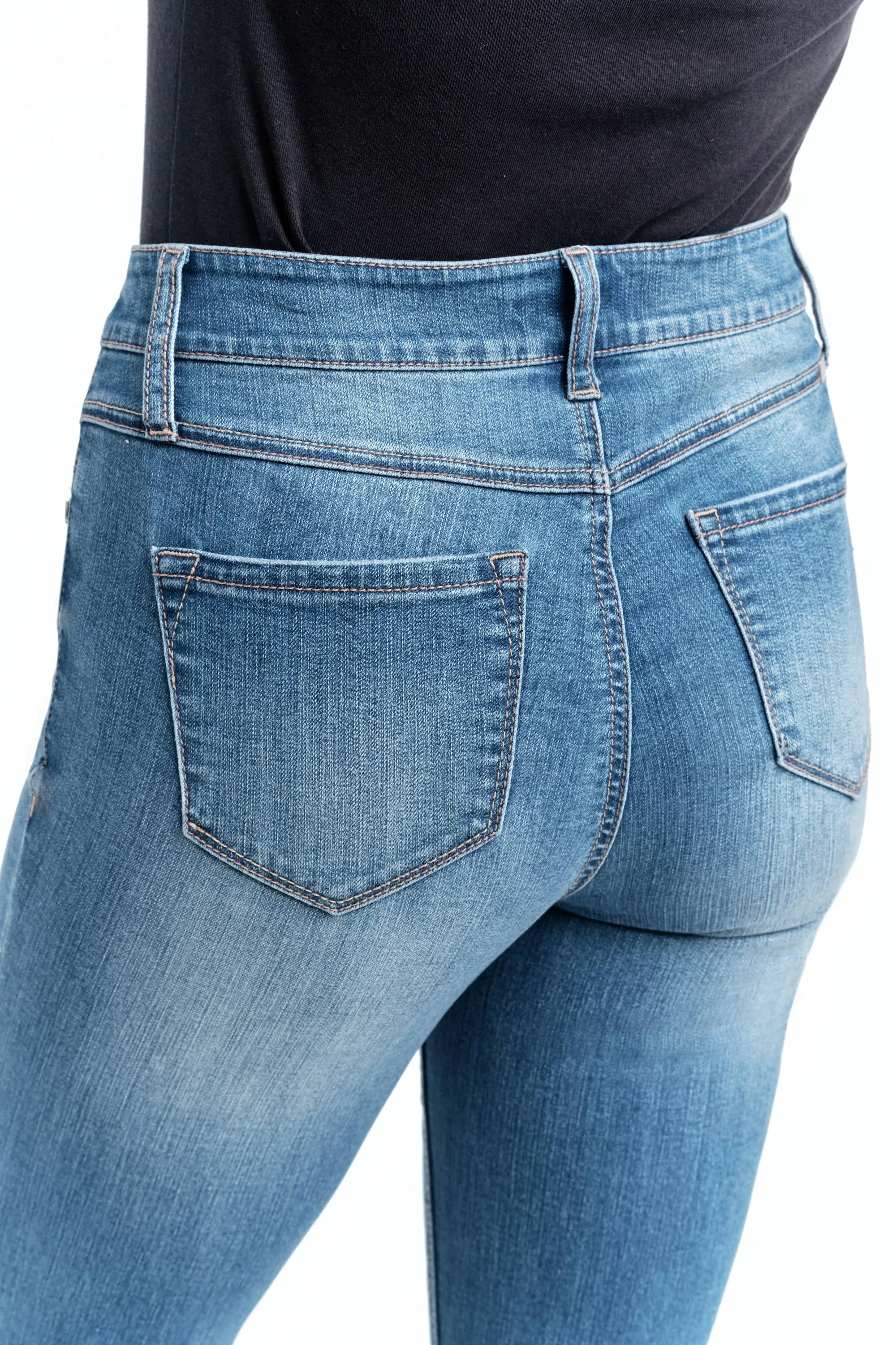 34” Mid-Rise Flare Jean in Jayden