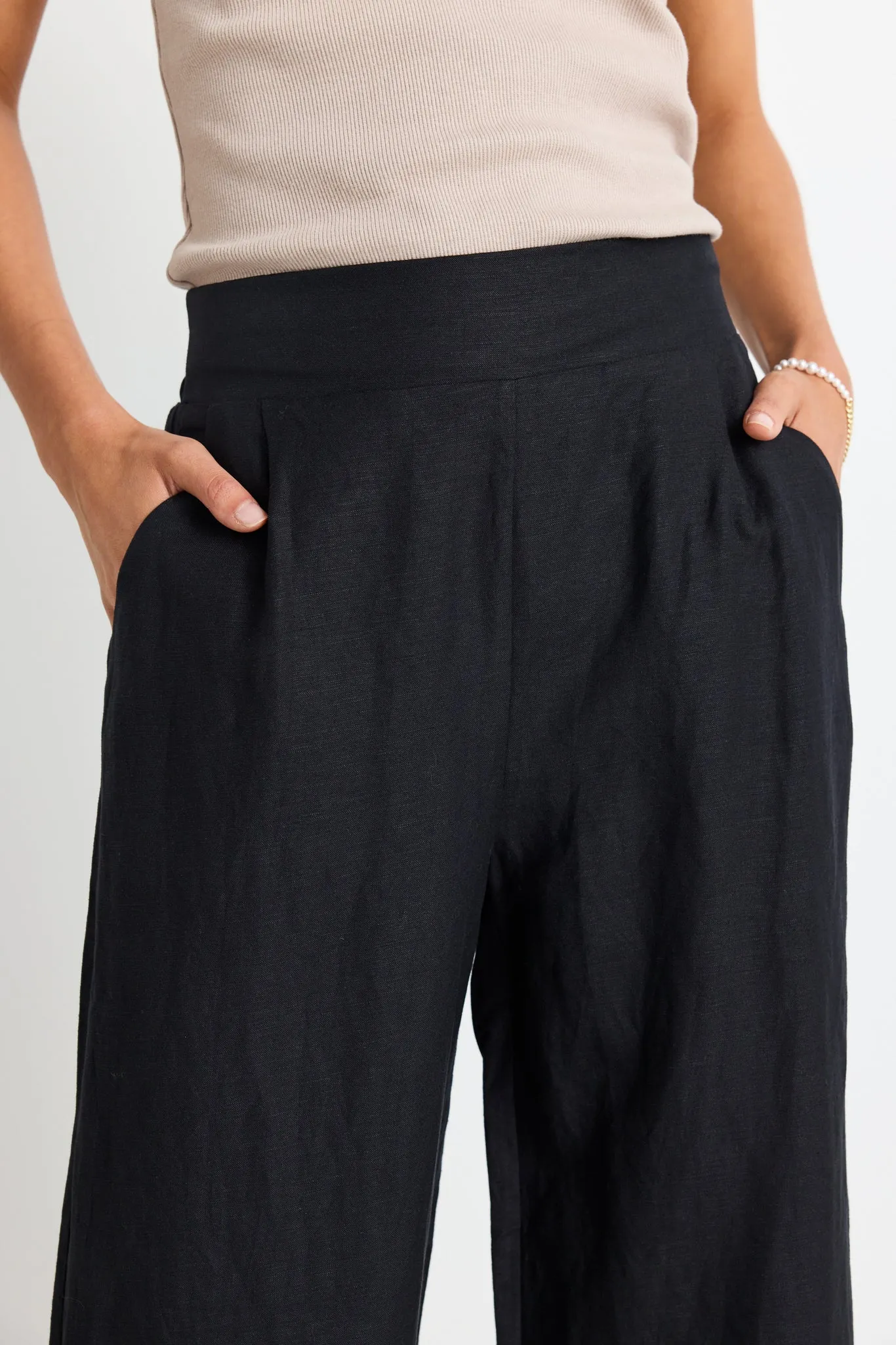 Among the Brave Guardian Black Linen Pant