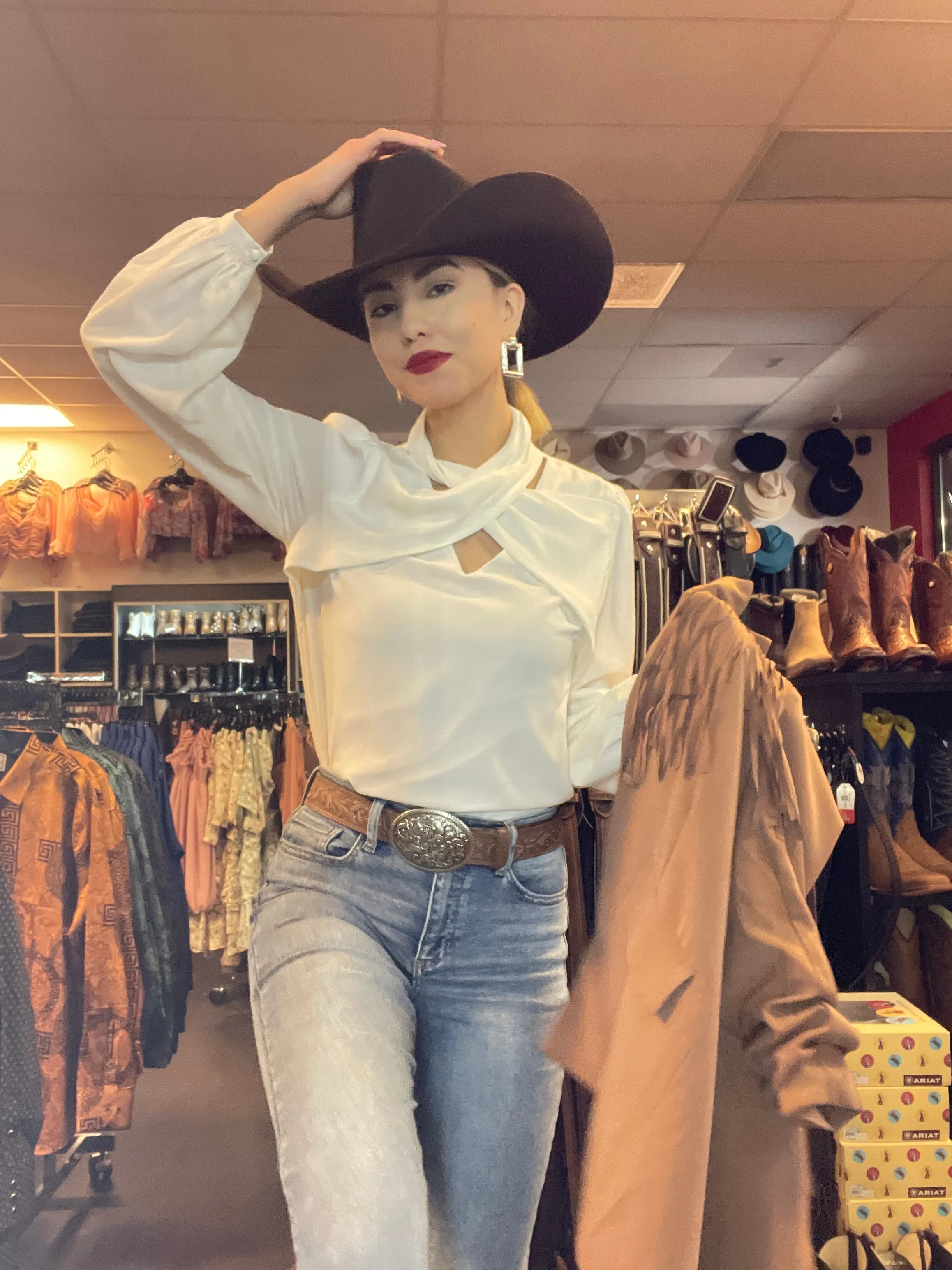 Analia White Top