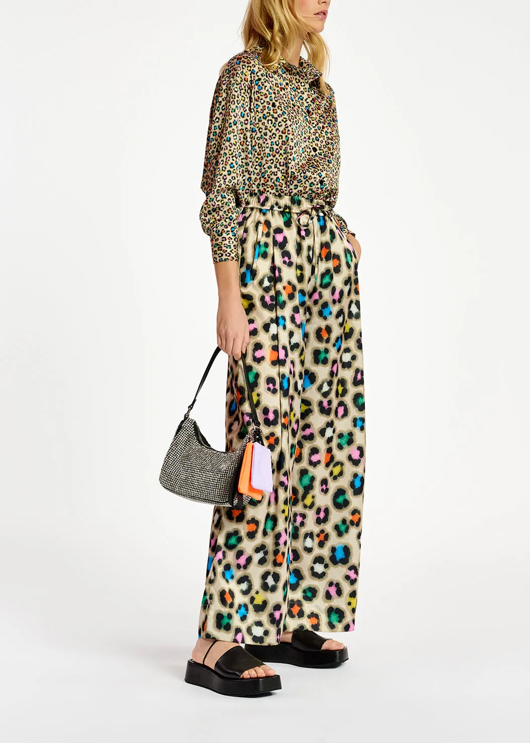 Beige wide-leg pants with multicolor leopard print