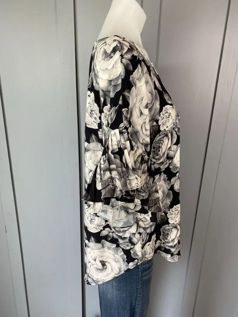 Black floral Annah Stretton Tops, S