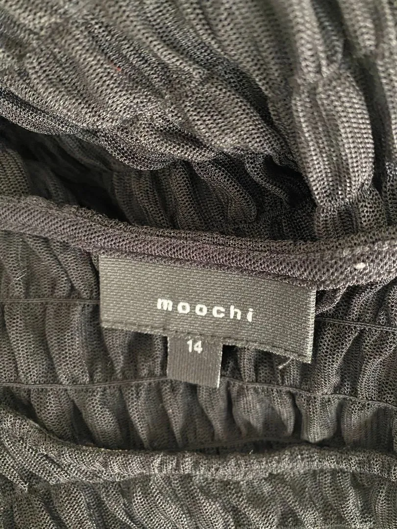 Black Moochi Tops, 14