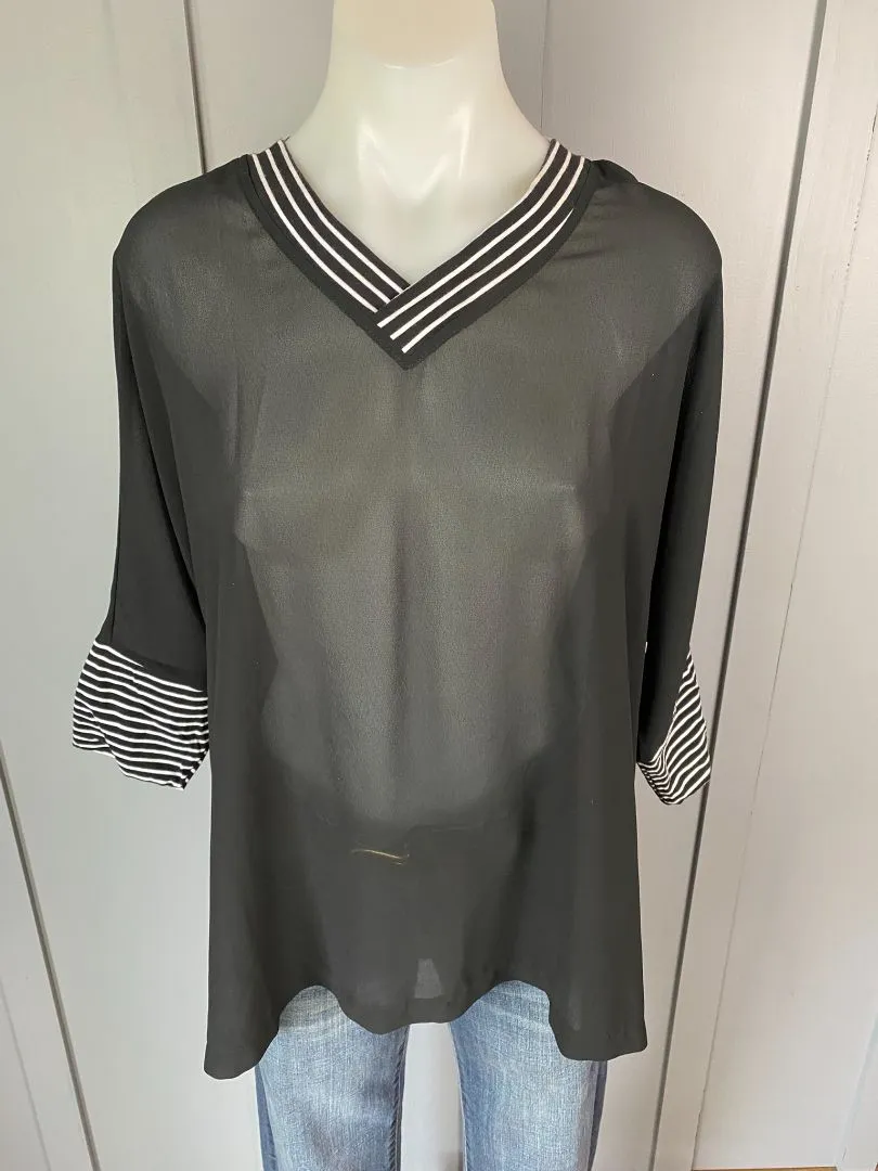 BNWT Black Lemon Tree Tops, 8
