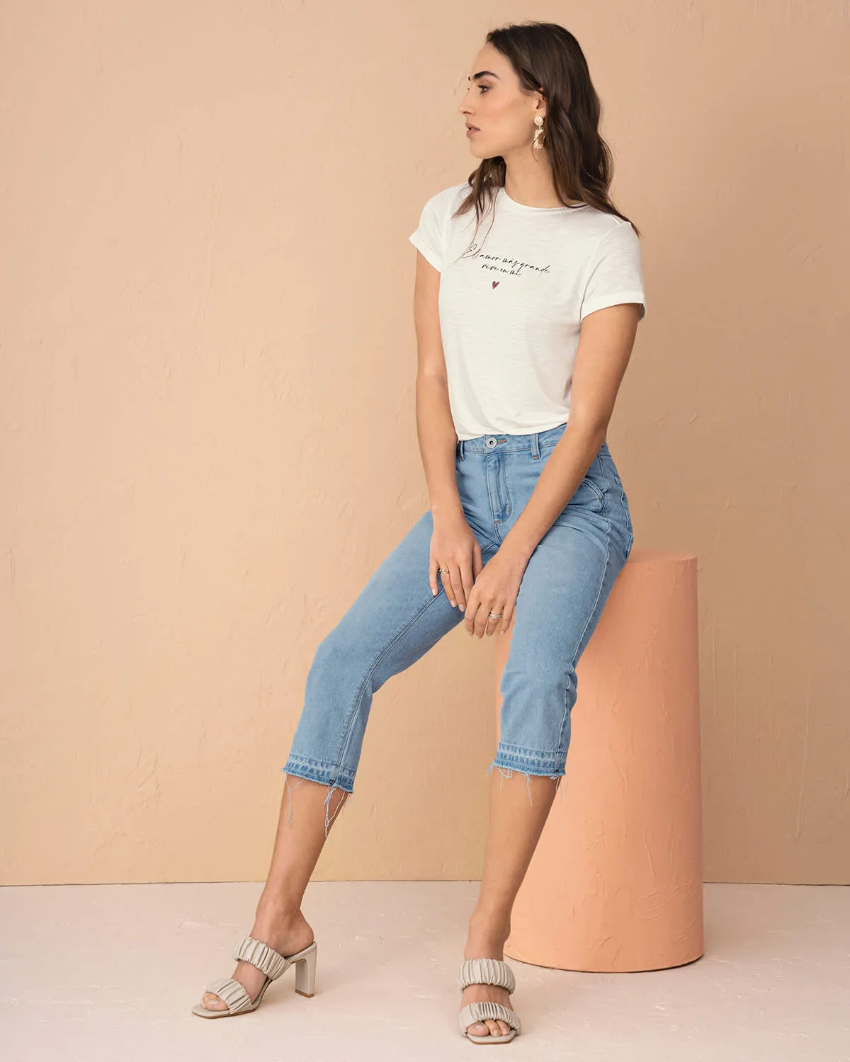 Camiseta manga corta con estampado localizado en el frente