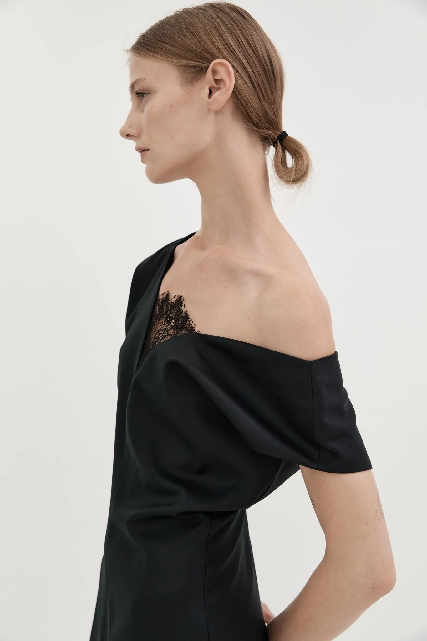 CECILIA LACE DRESS - BLACK WOOL