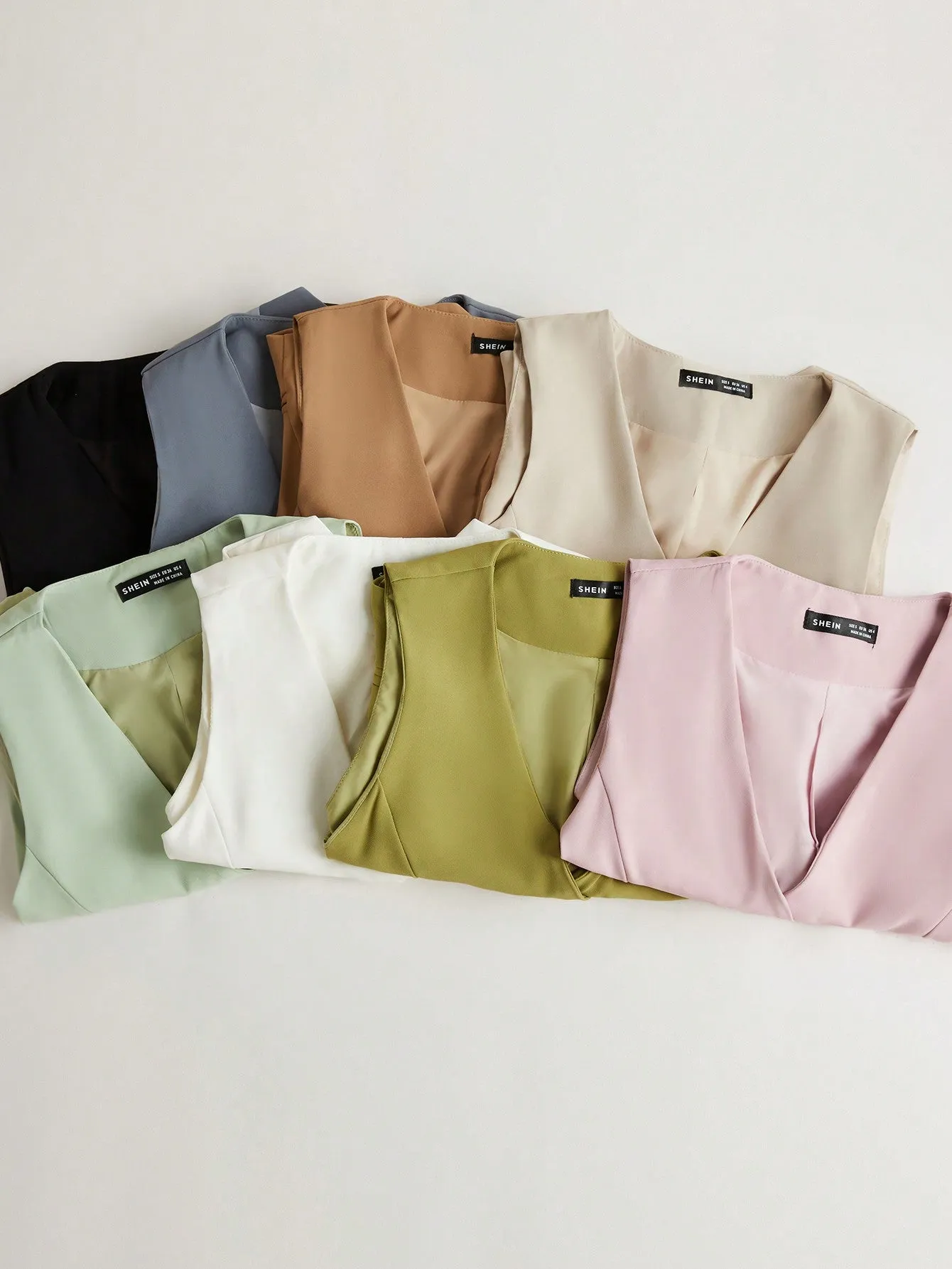 Chaleco unicolor BizChic para tu look de trabajo