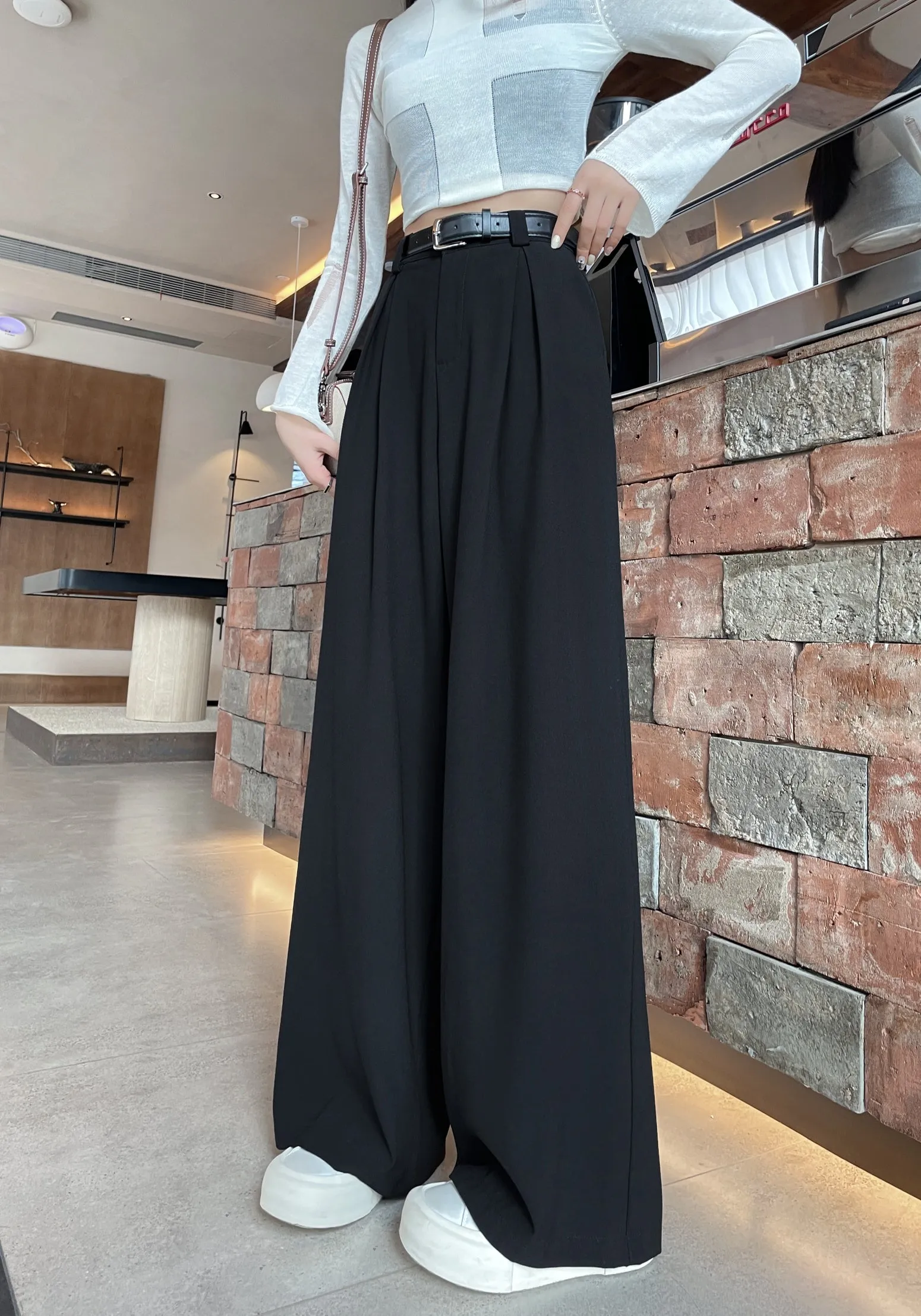 Chic and Breathable Wide Leg Trousers for Women's Casual Look