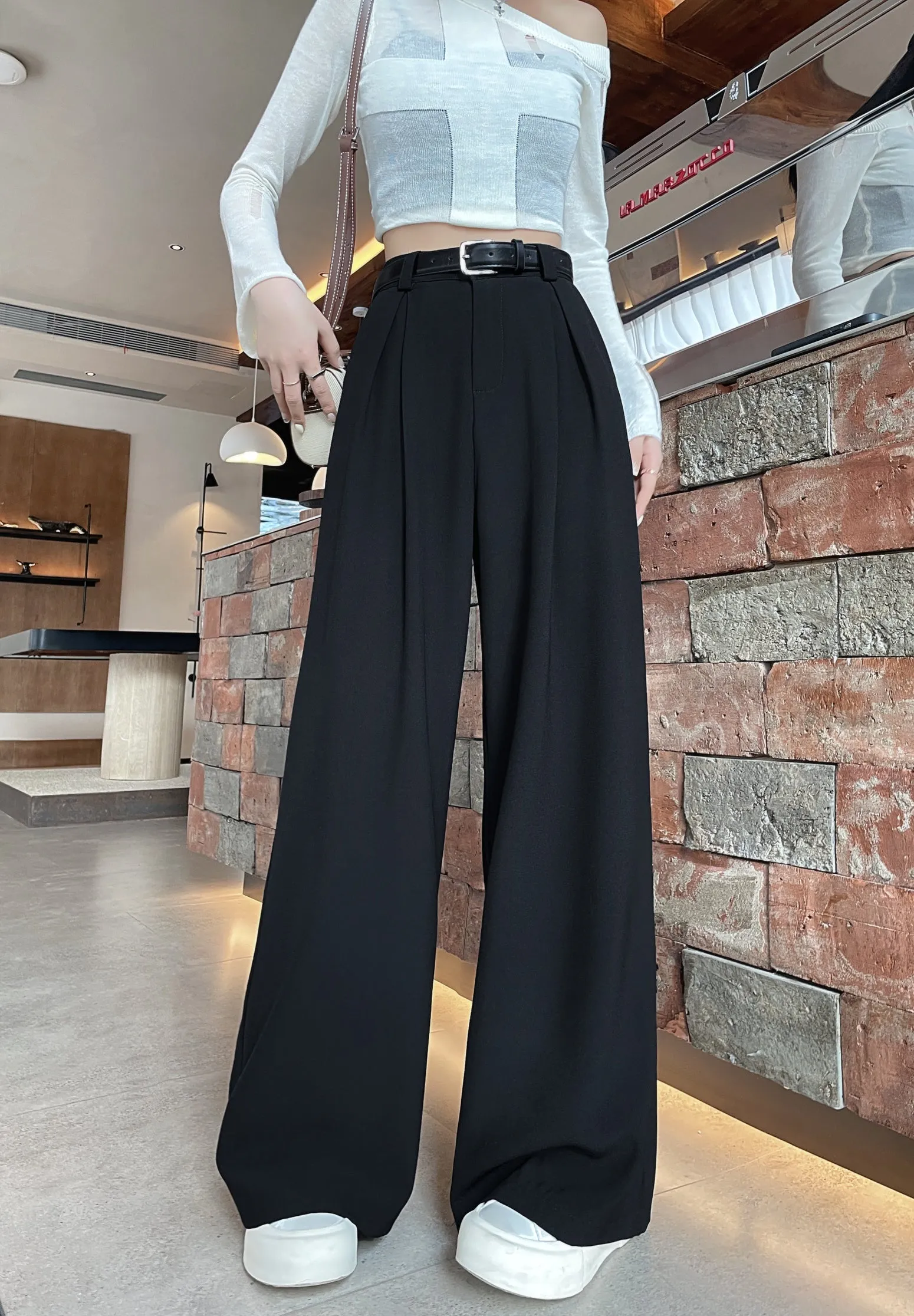Chic and Breathable Wide Leg Trousers for Women's Casual Look