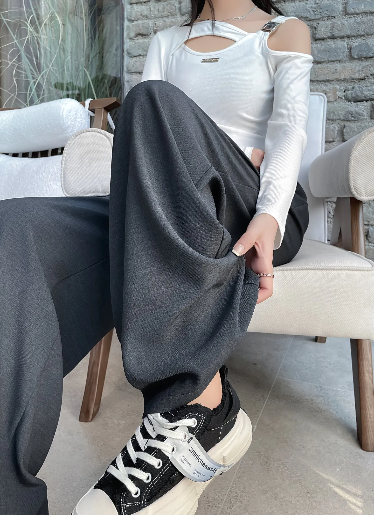 Chic and Breathable Wide Leg Trousers for Women's Casual Look