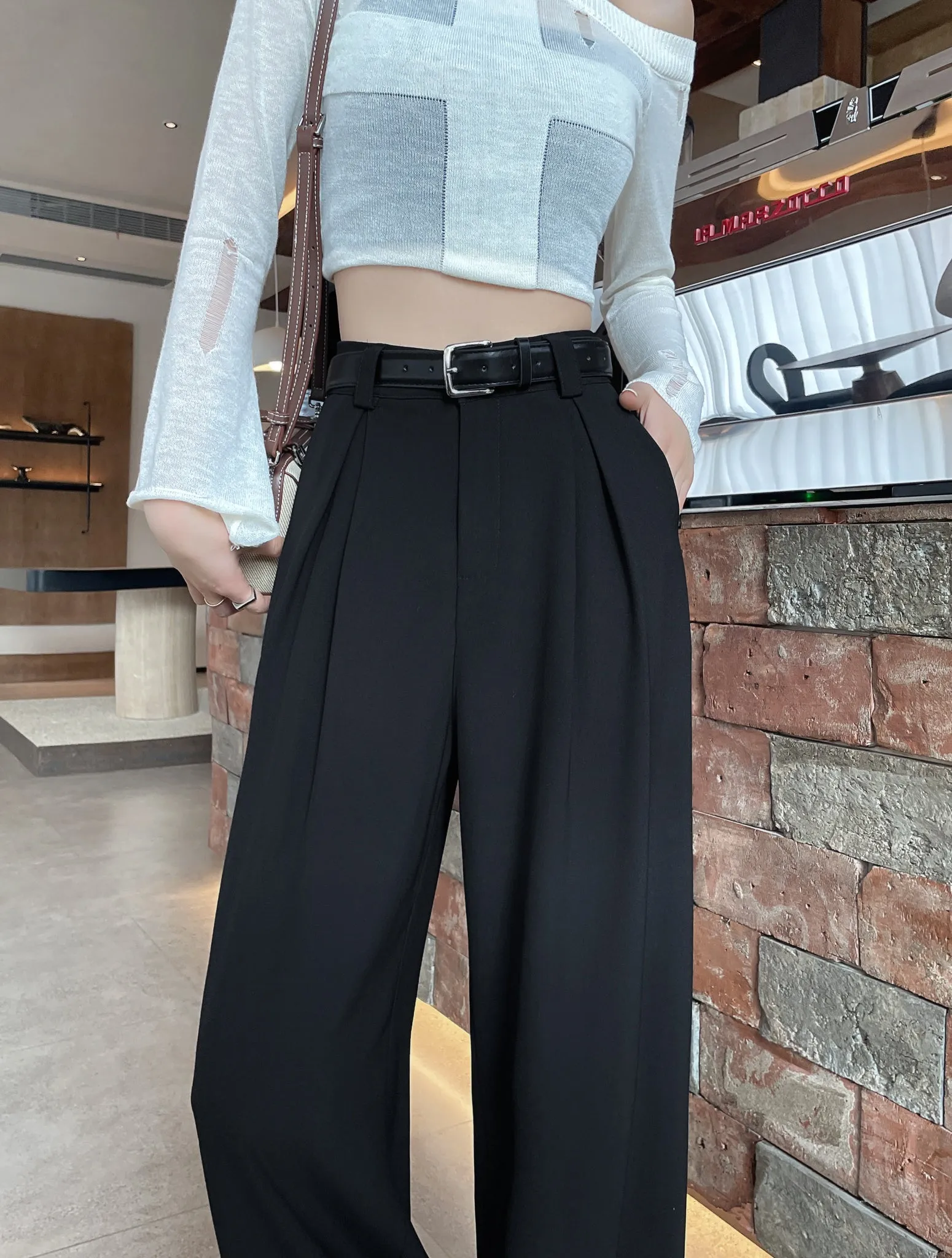 Chic and Breathable Wide Leg Trousers for Women's Casual Look