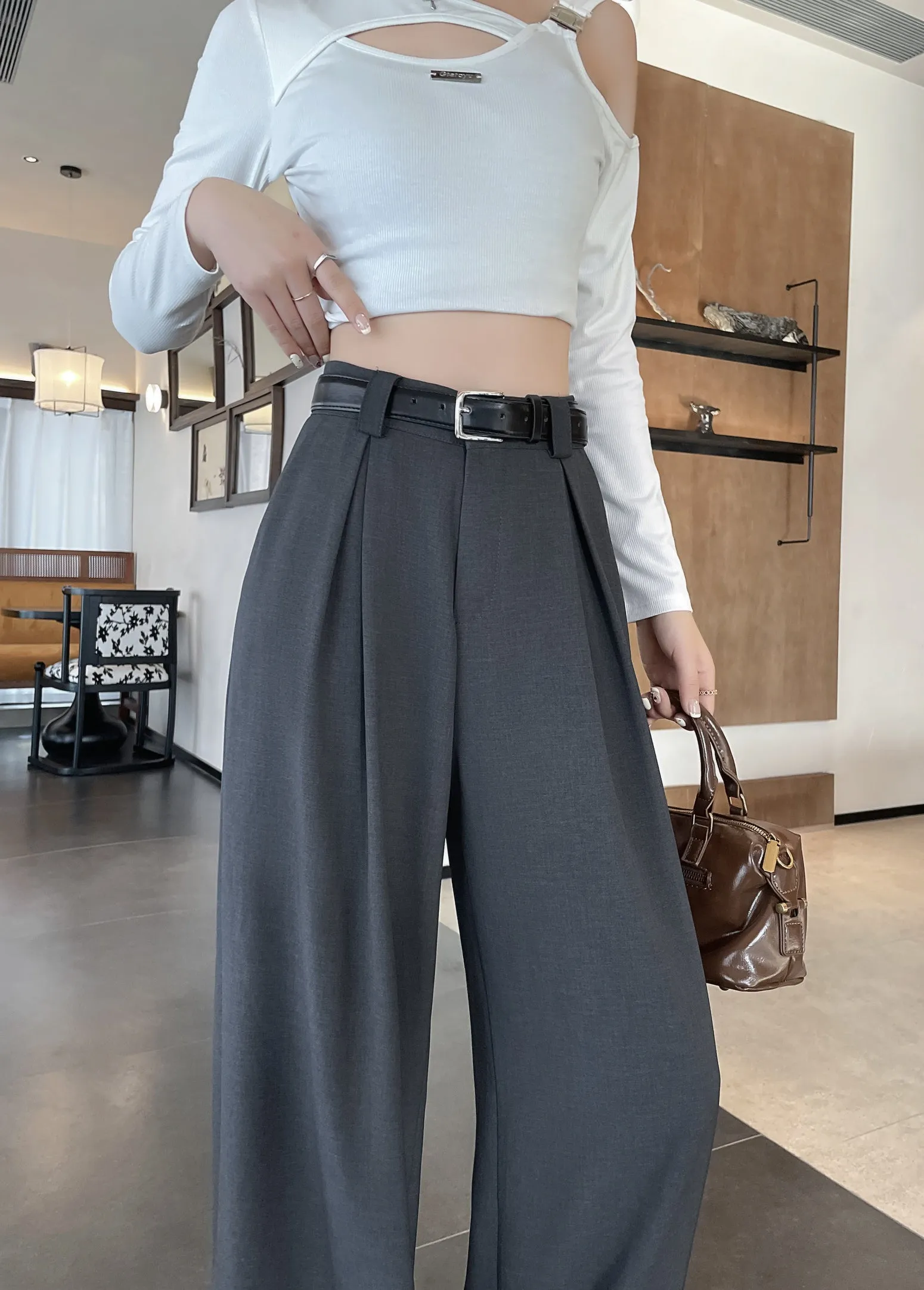 Chic and Breathable Wide Leg Trousers for Women's Casual Look