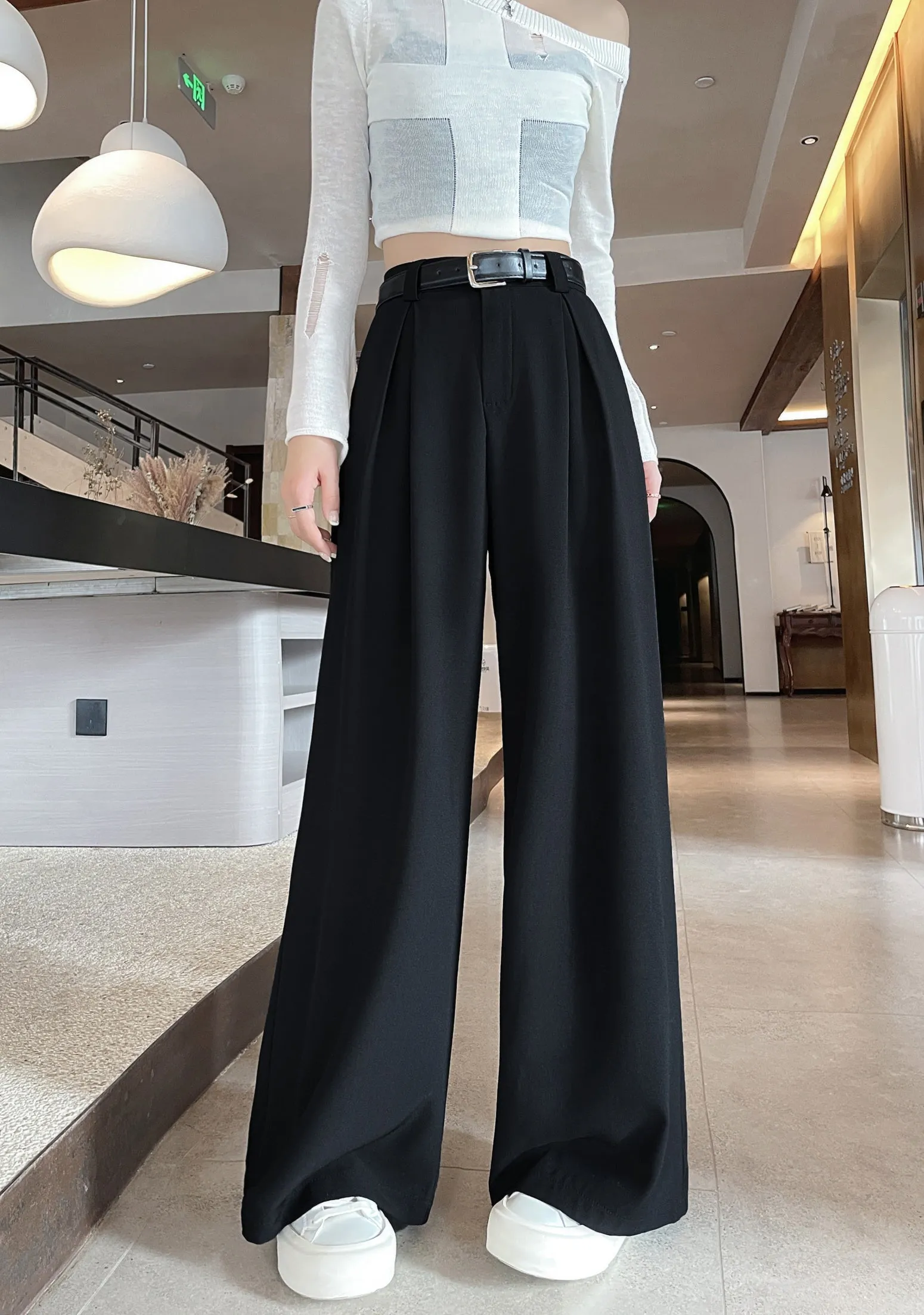Chic and Breathable Wide Leg Trousers for Women's Casual Look