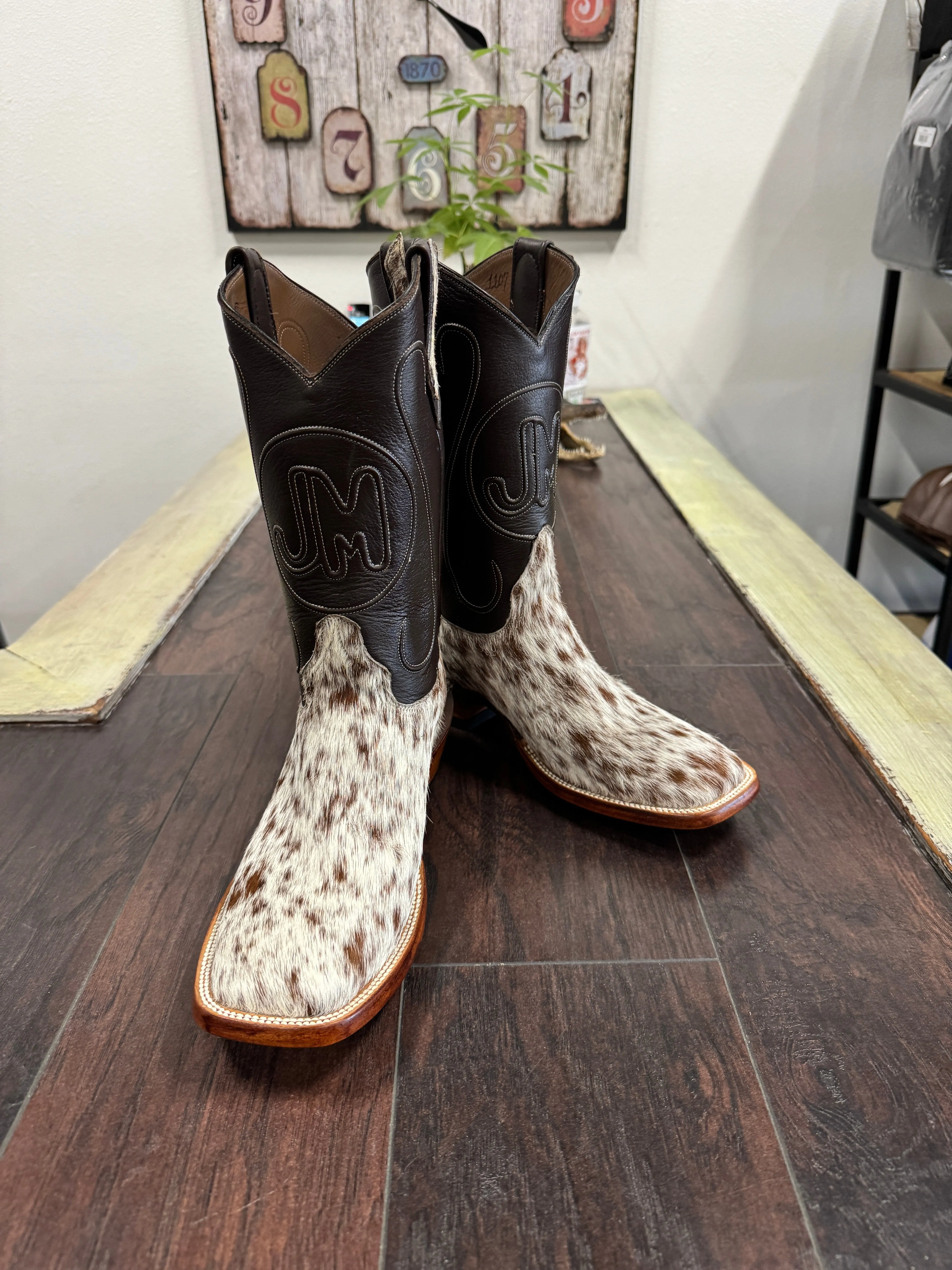 Cowhide br/wh sz 9D Justin Toe