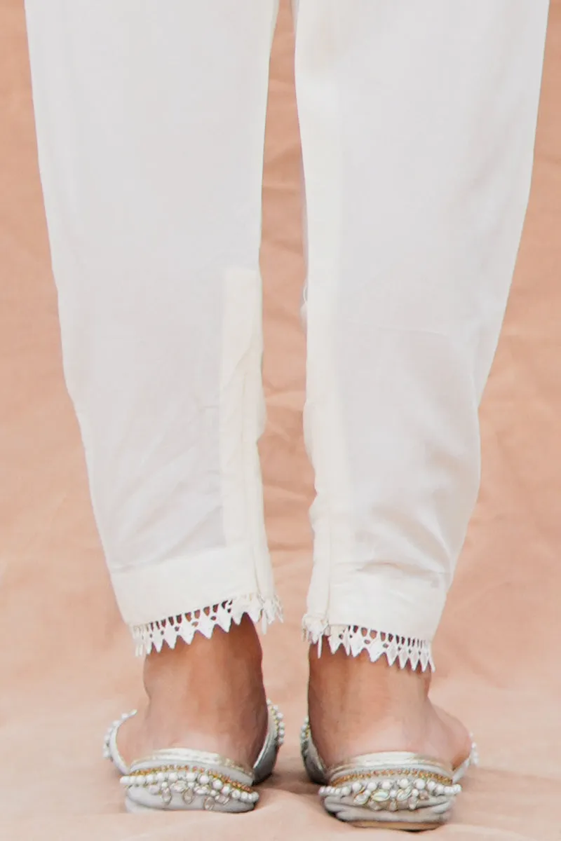 LACY TAPERED-3