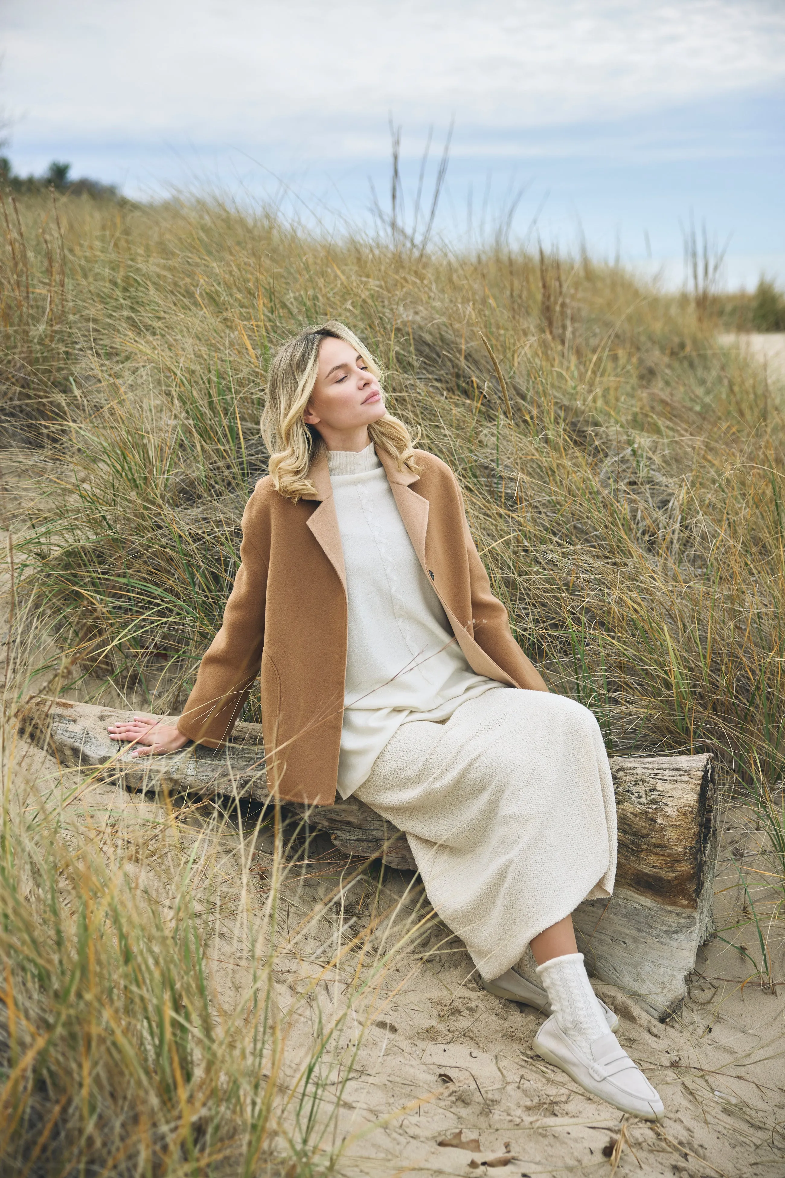 Lapel Collar Short Coat