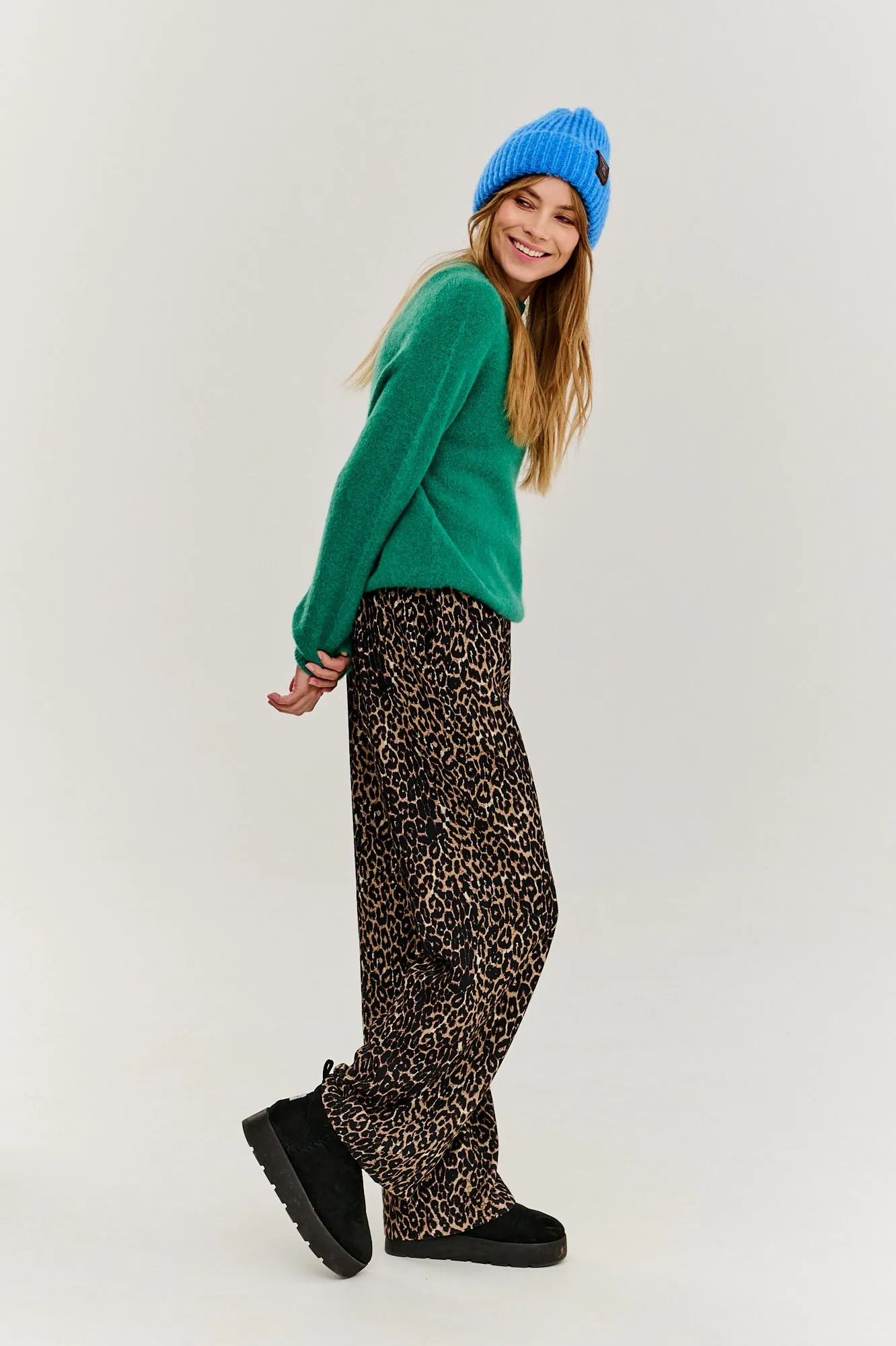 Leopard wide-leg pants