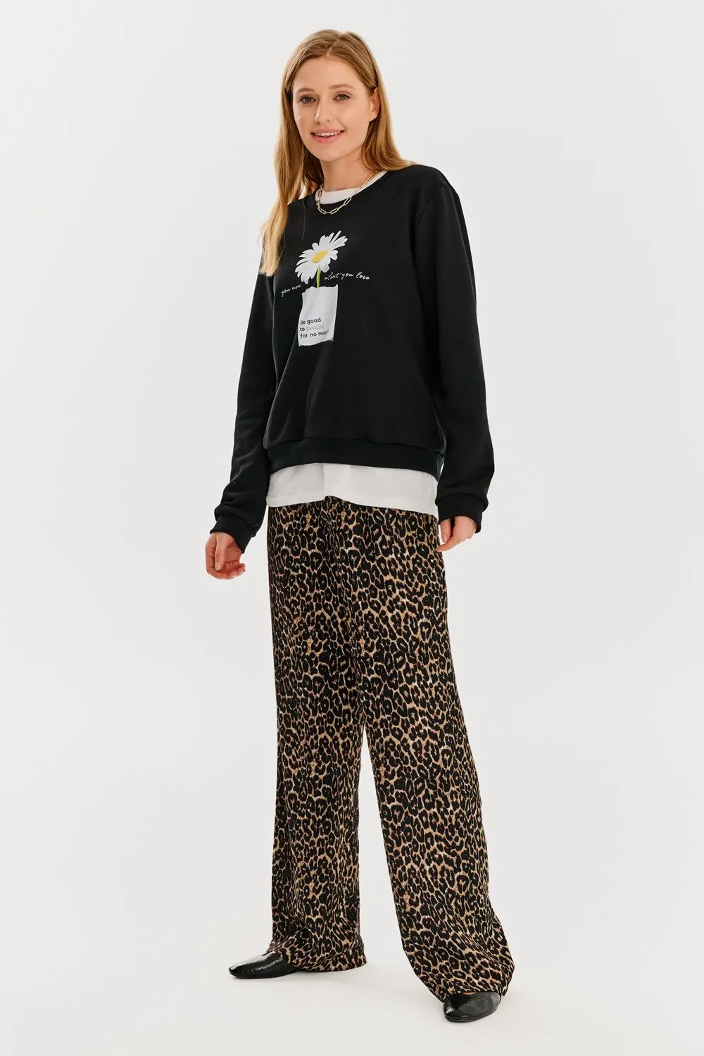 Leopard wide-leg pants