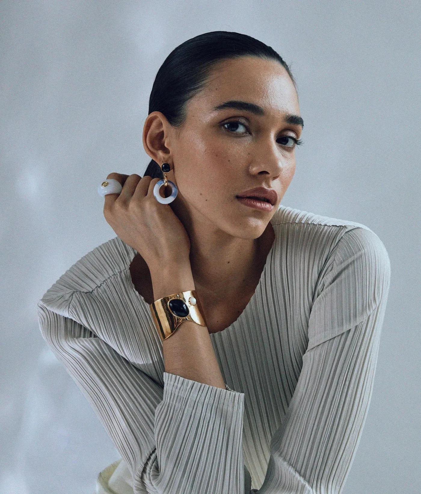 Lizzie Fortunato Madeira Glass Earrings in Mist