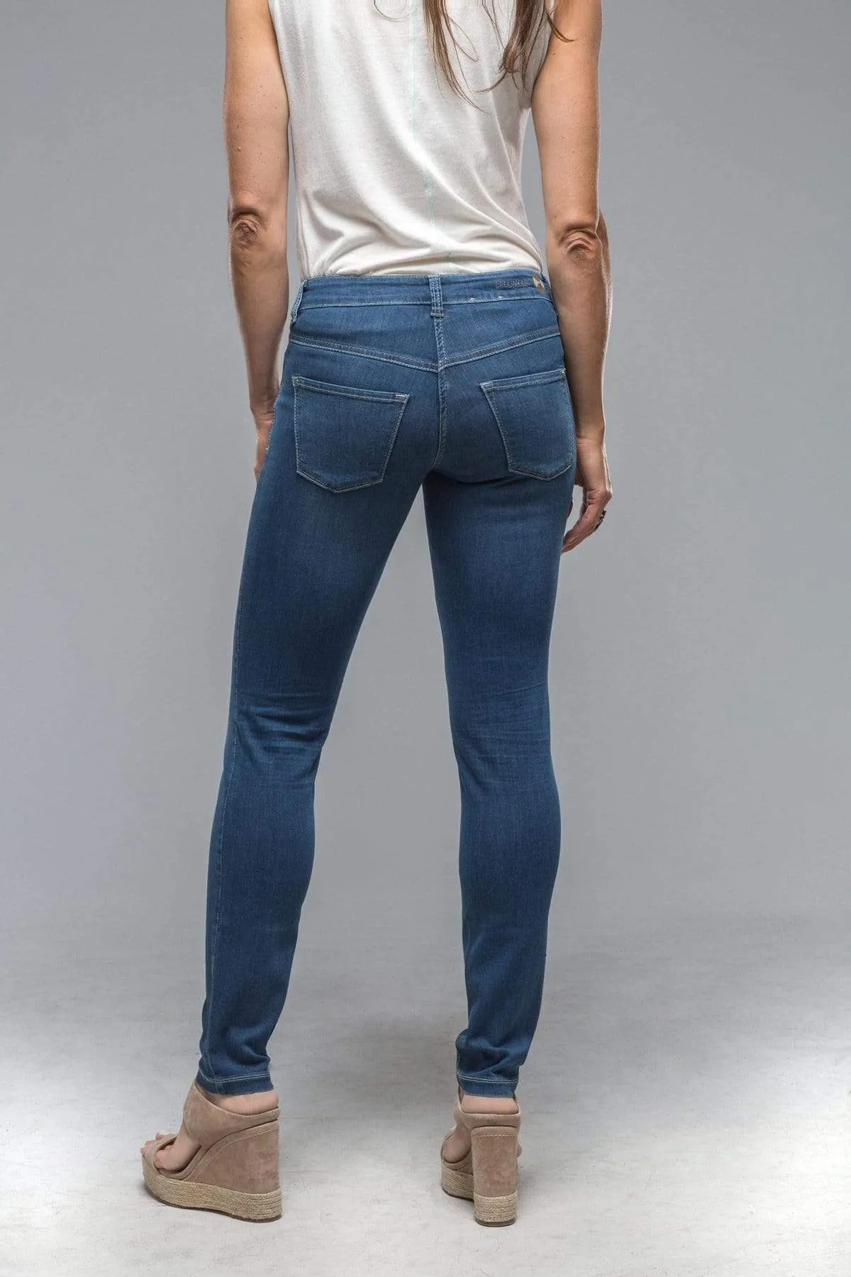MAC Dream Skinny in Medium Blue