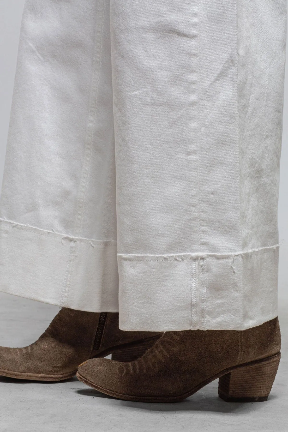 MAC Nevada Super Wide Rigid Cotton In White