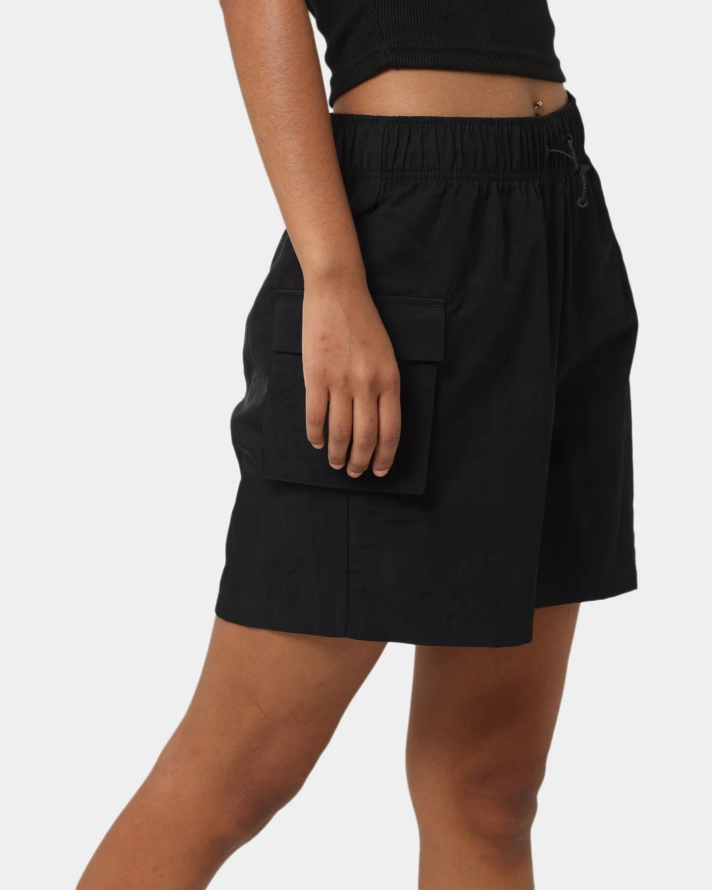 Nike Women's Nike Essential Woven High-Waisted Shorts Black/White