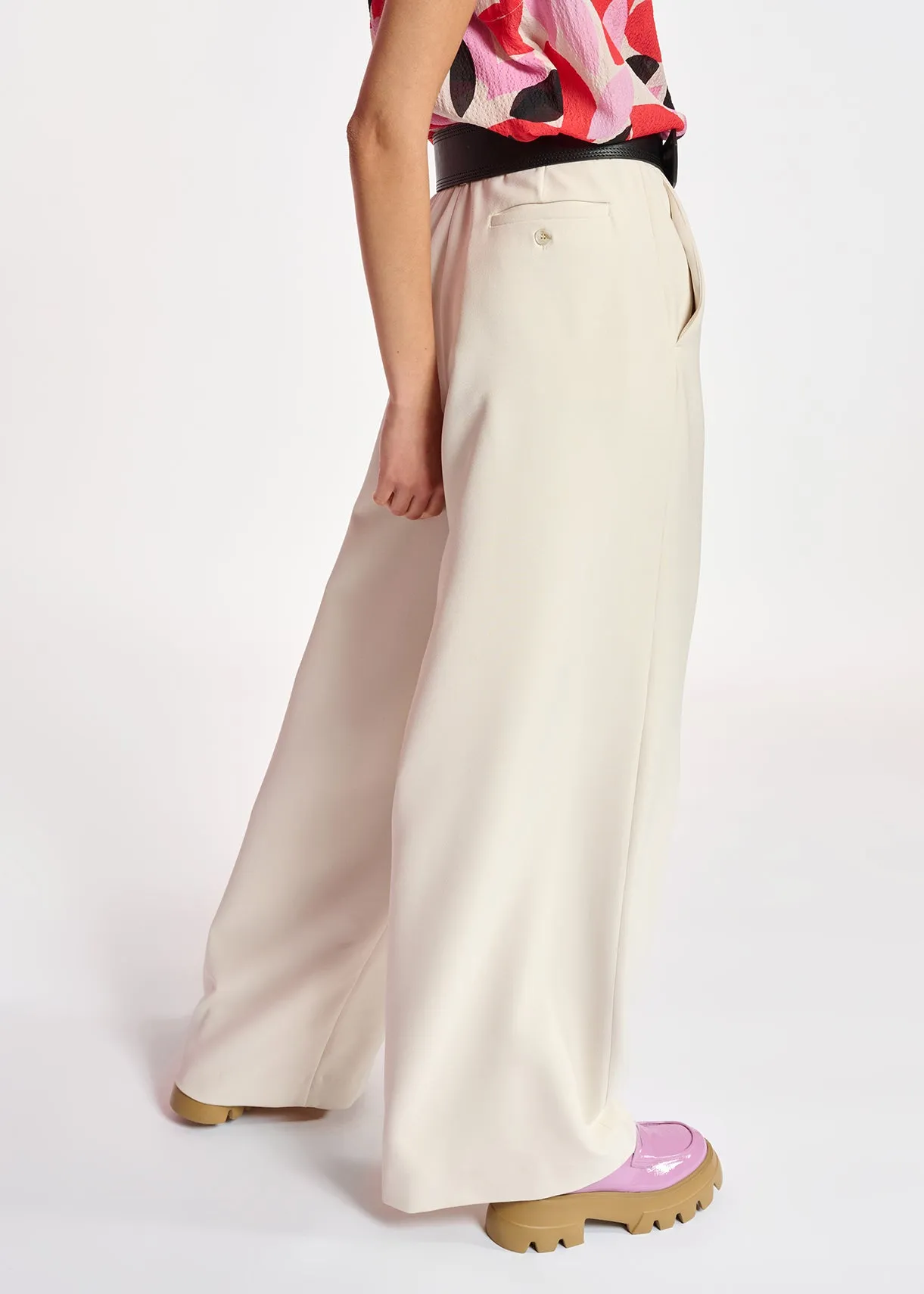 Off-white wide-leg pants