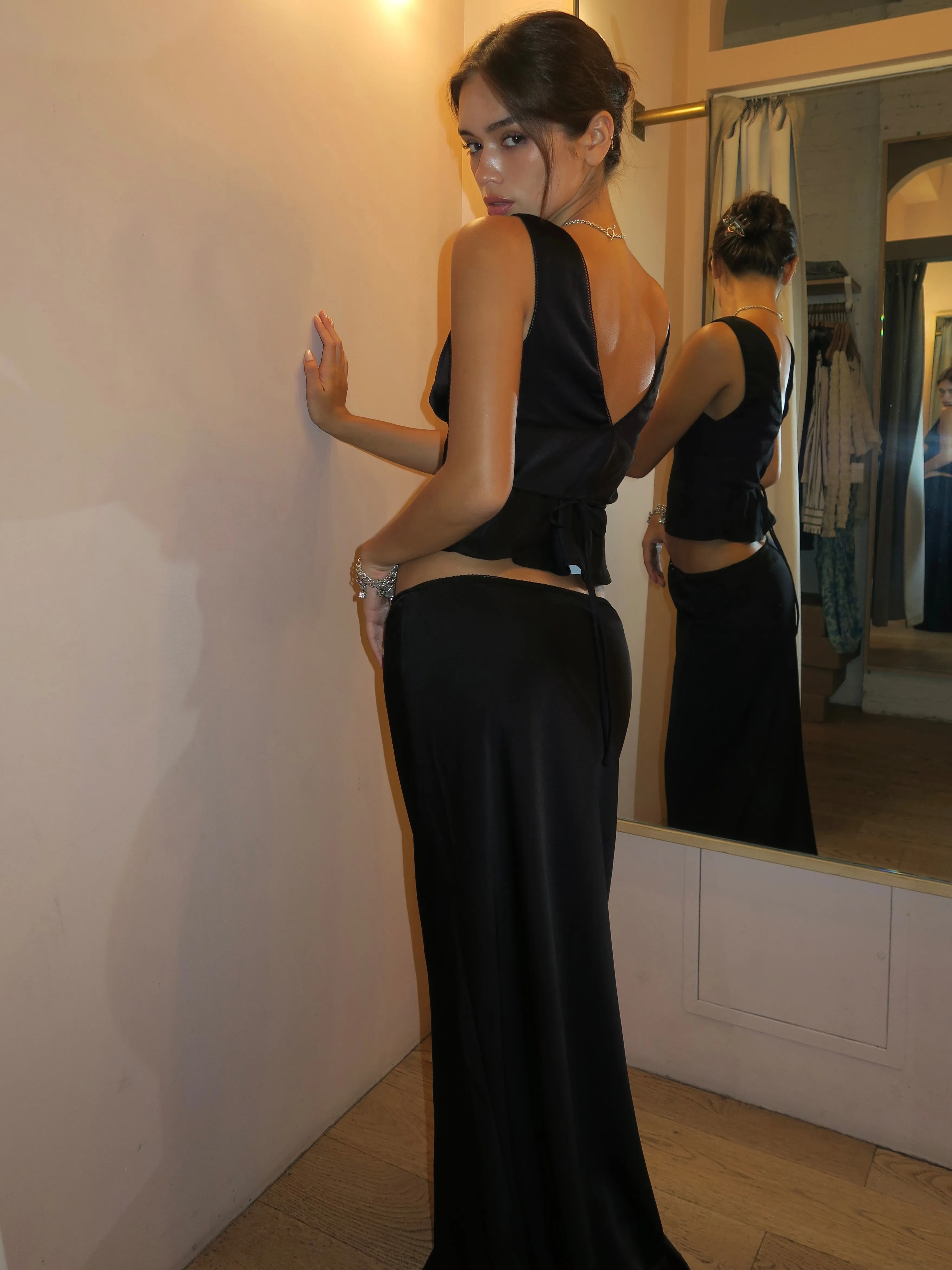 Ravello Rose Skirt in Black