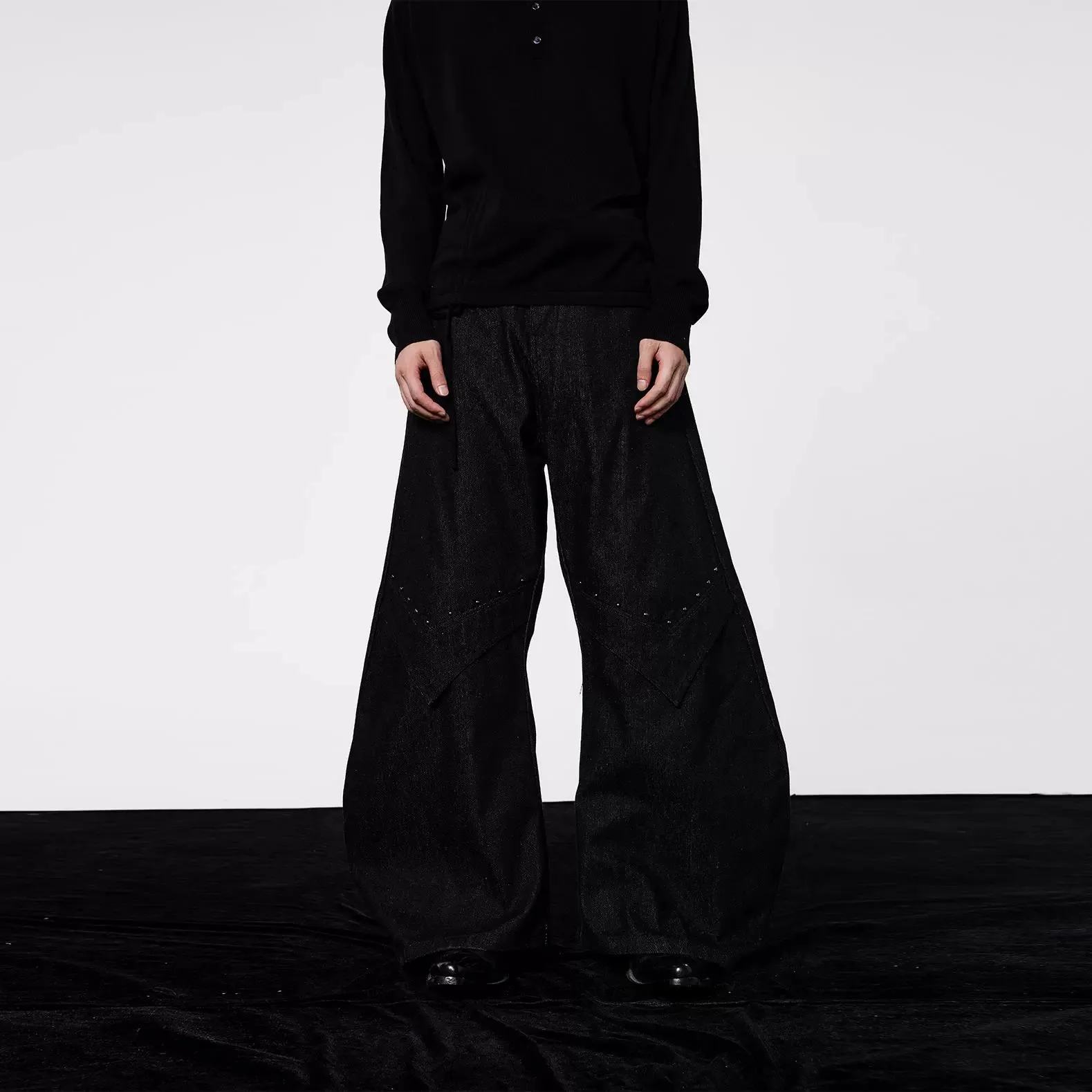 Scimitar Wide-Leg Pants