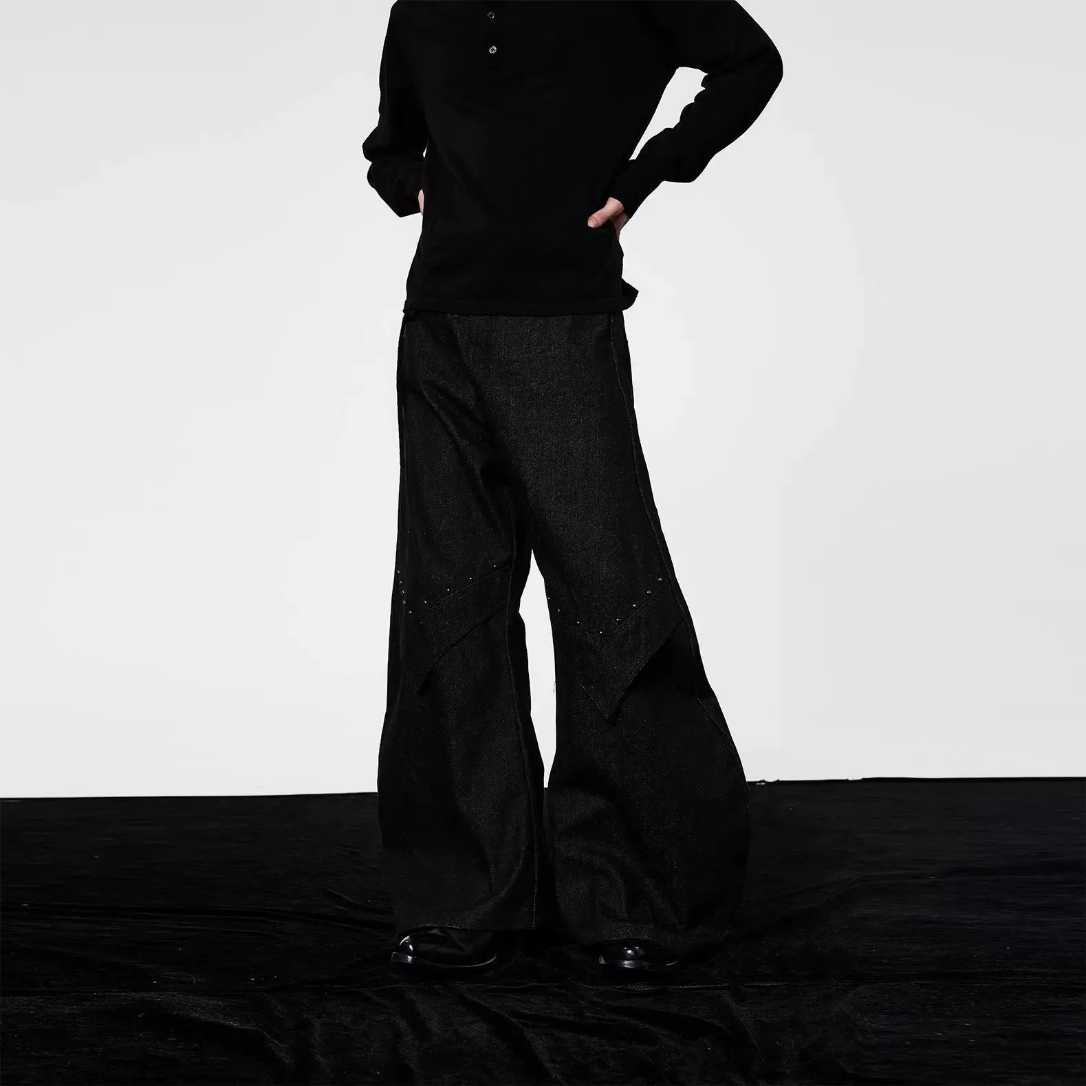 Scimitar Wide-Leg Pants