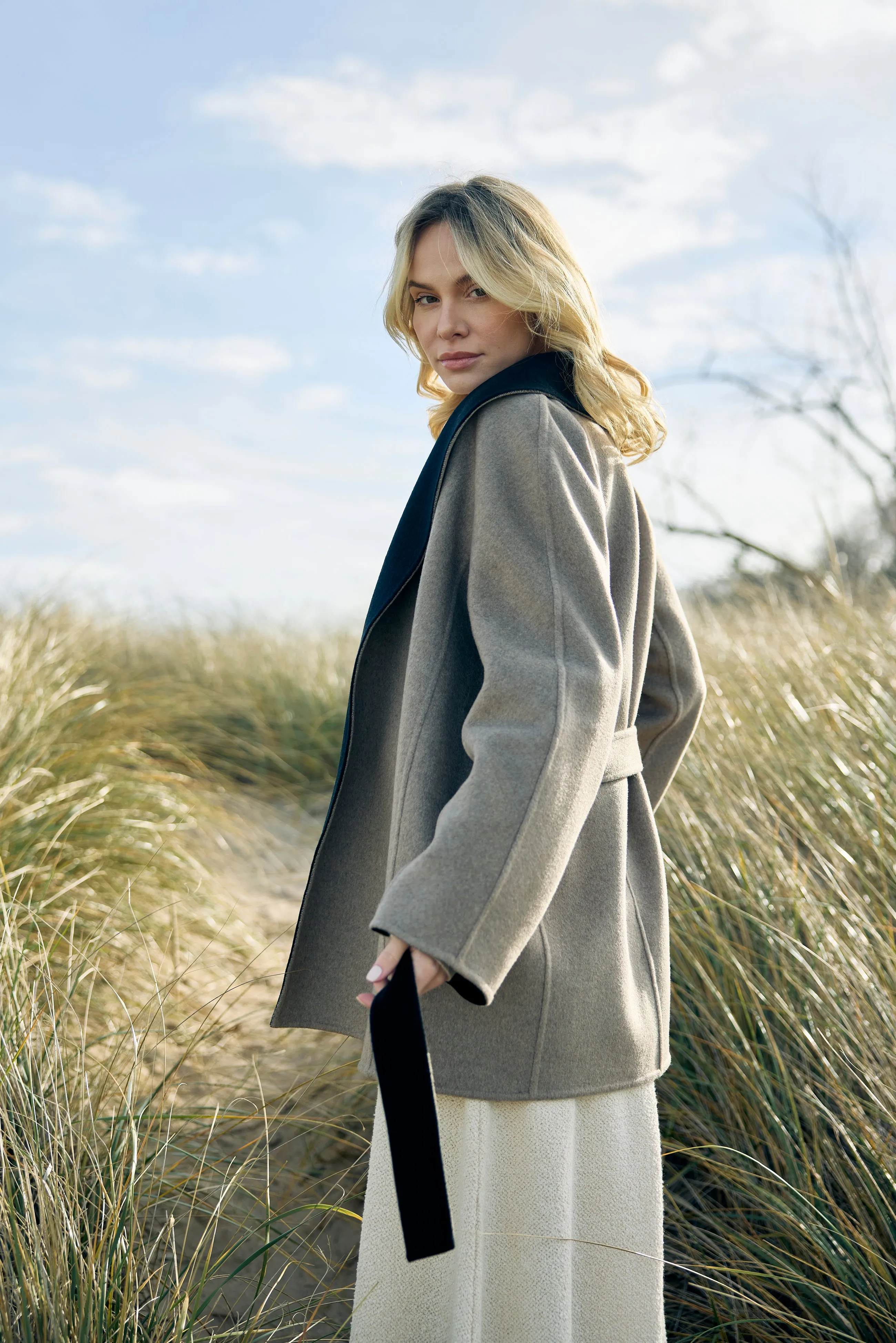 Shawl Lapel Collar Short Coat