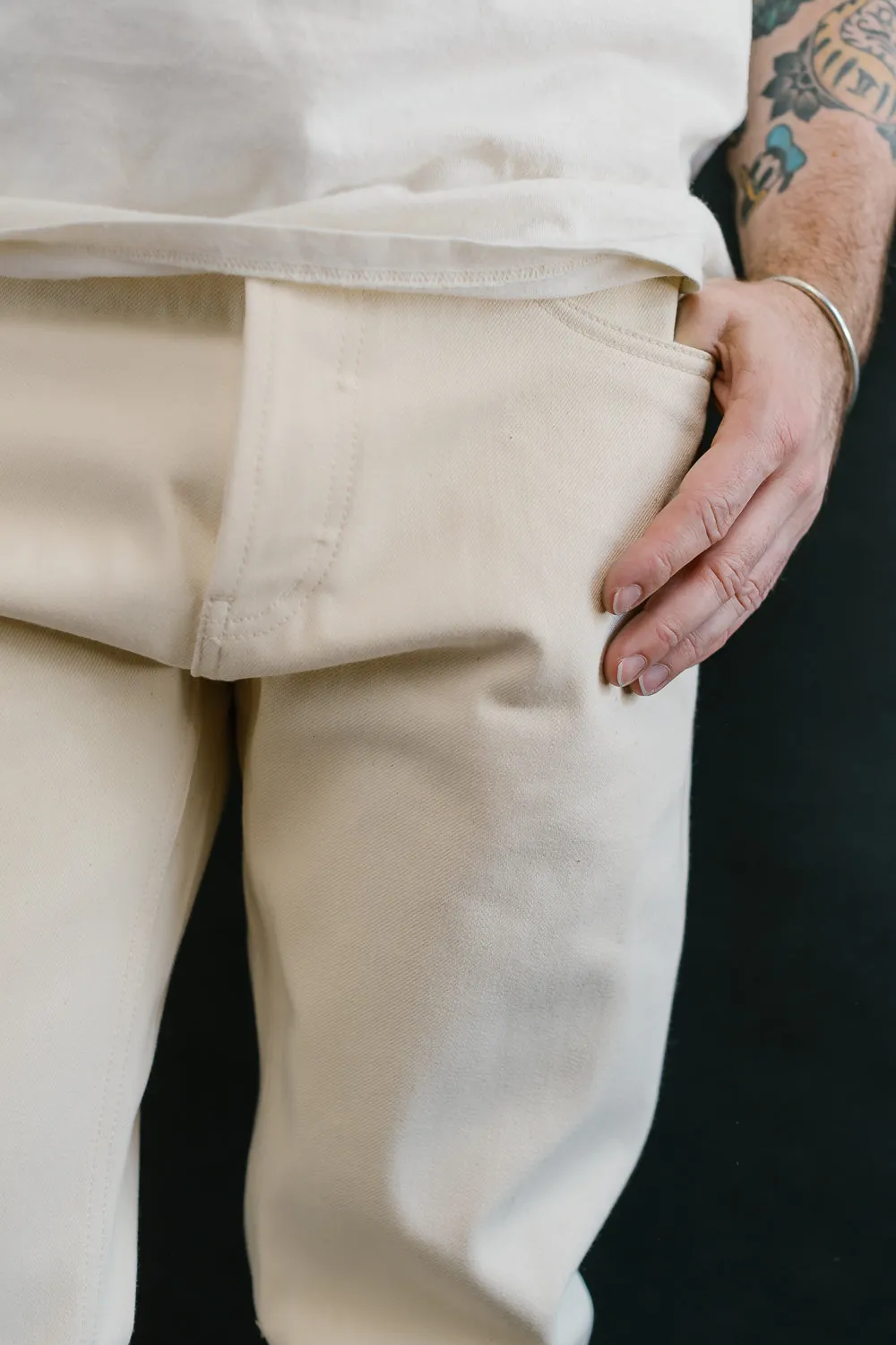 UB297 - 13.5oz Ecru with Seed Selvedge - Tapered Fit