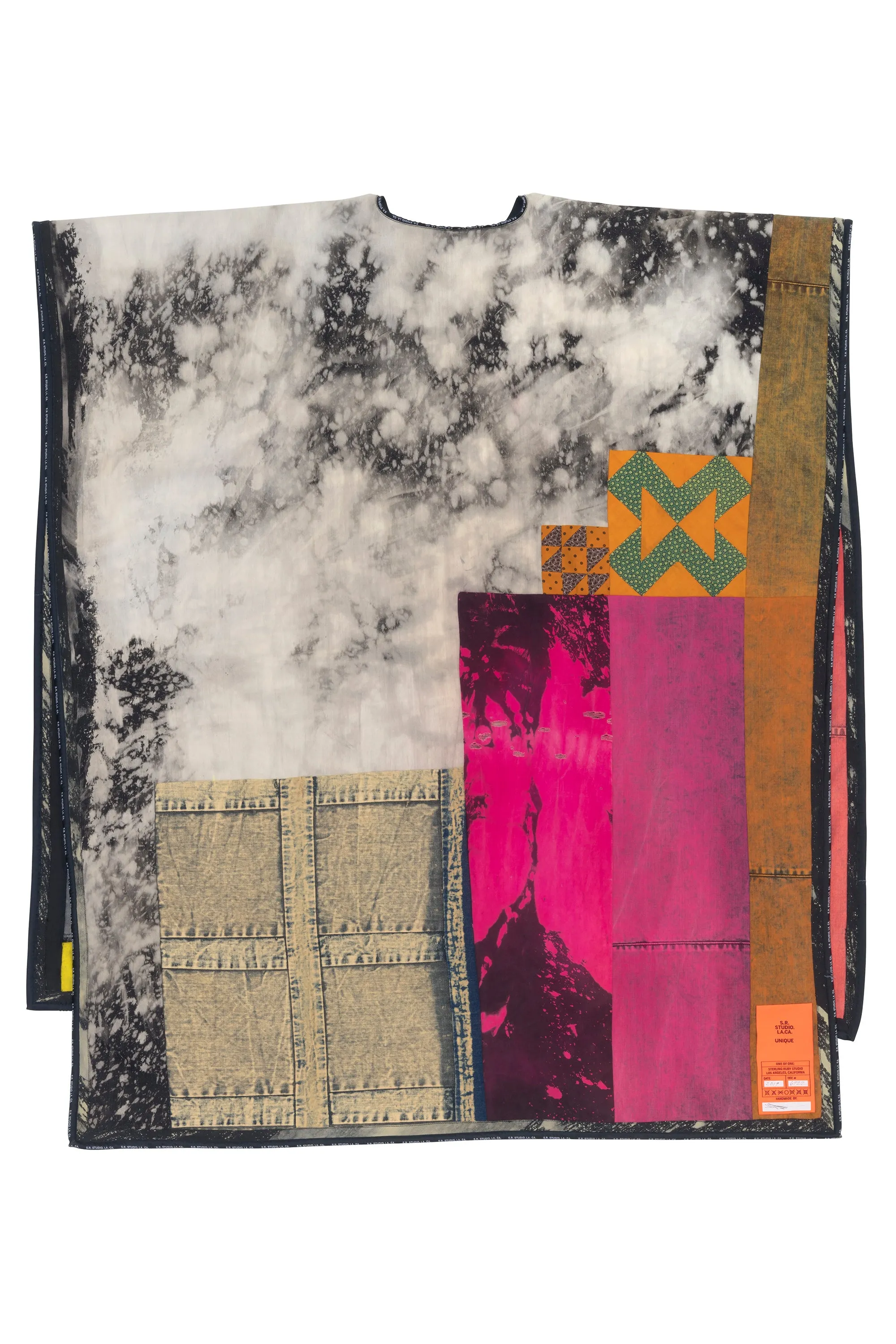 UNIQUE (6722), 2019