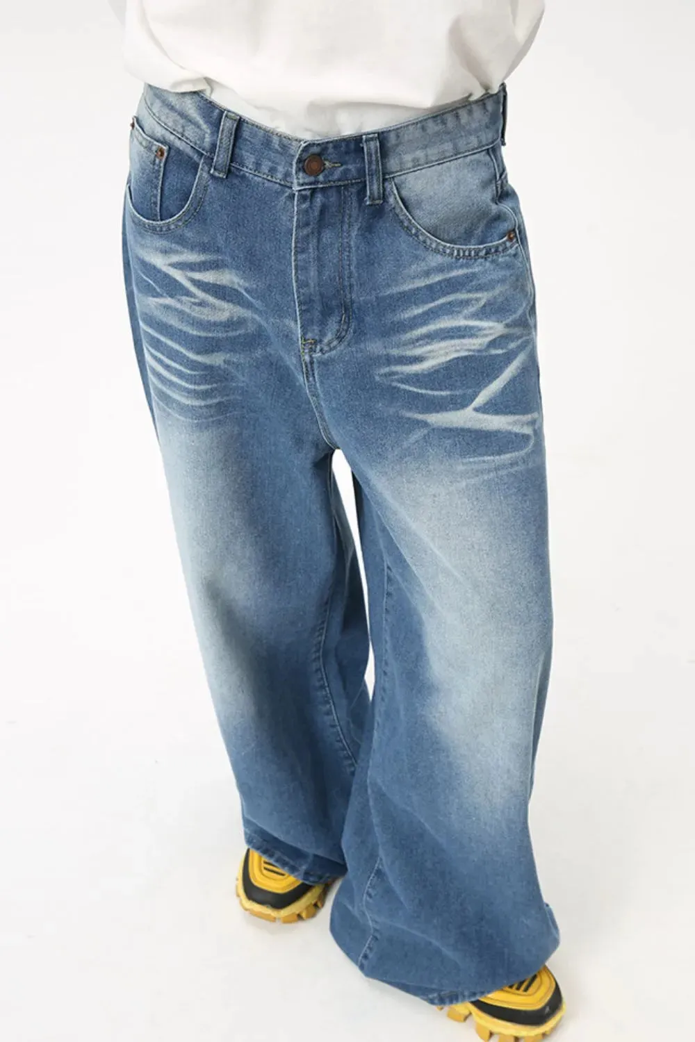 Wide Leg Jeans with Pockets