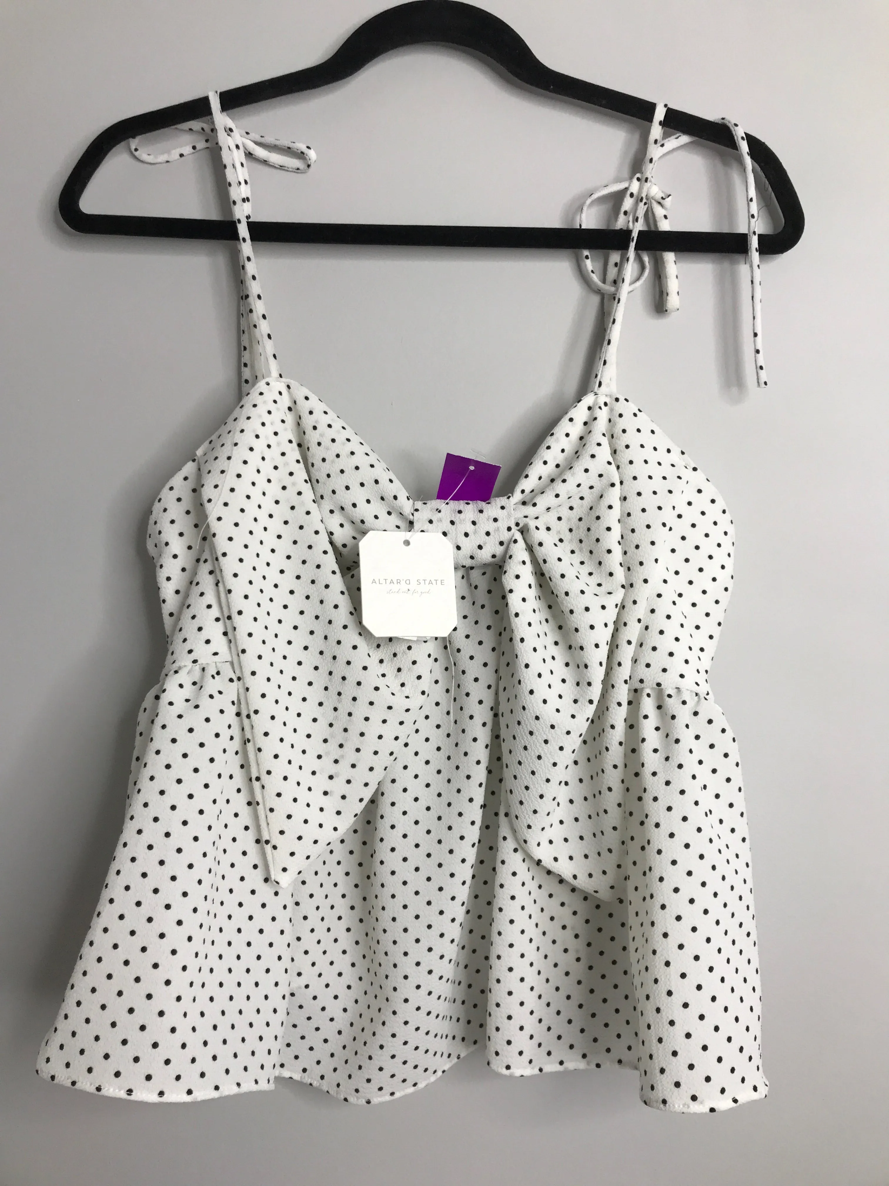 Womens Size Lg Misses White Altar'd State NWT Tops