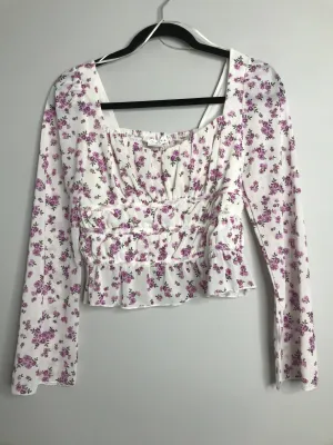 Womens Size Sm Misses White Kirious Tops