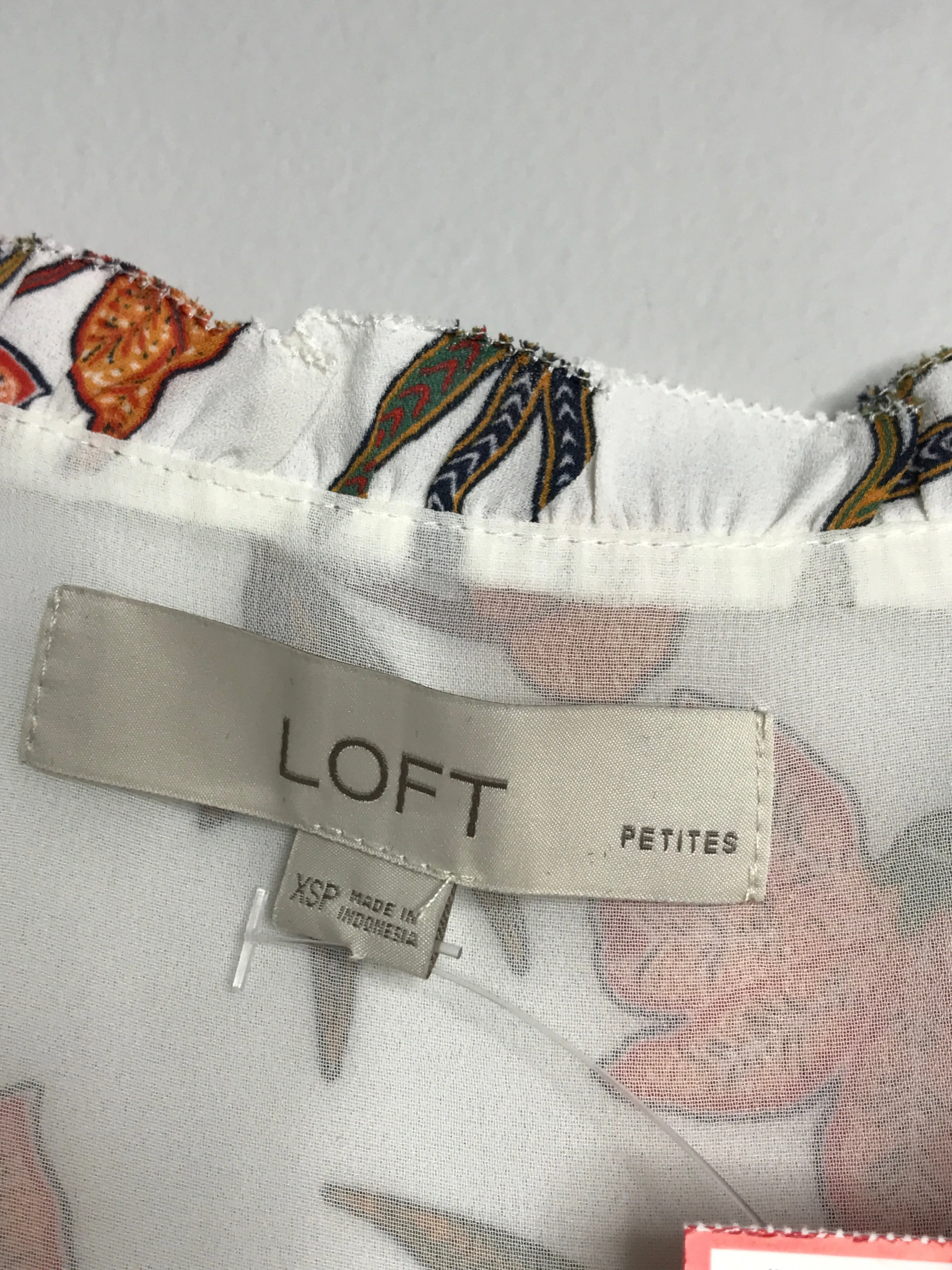 Womens Size XSm Misses White Loft Tops