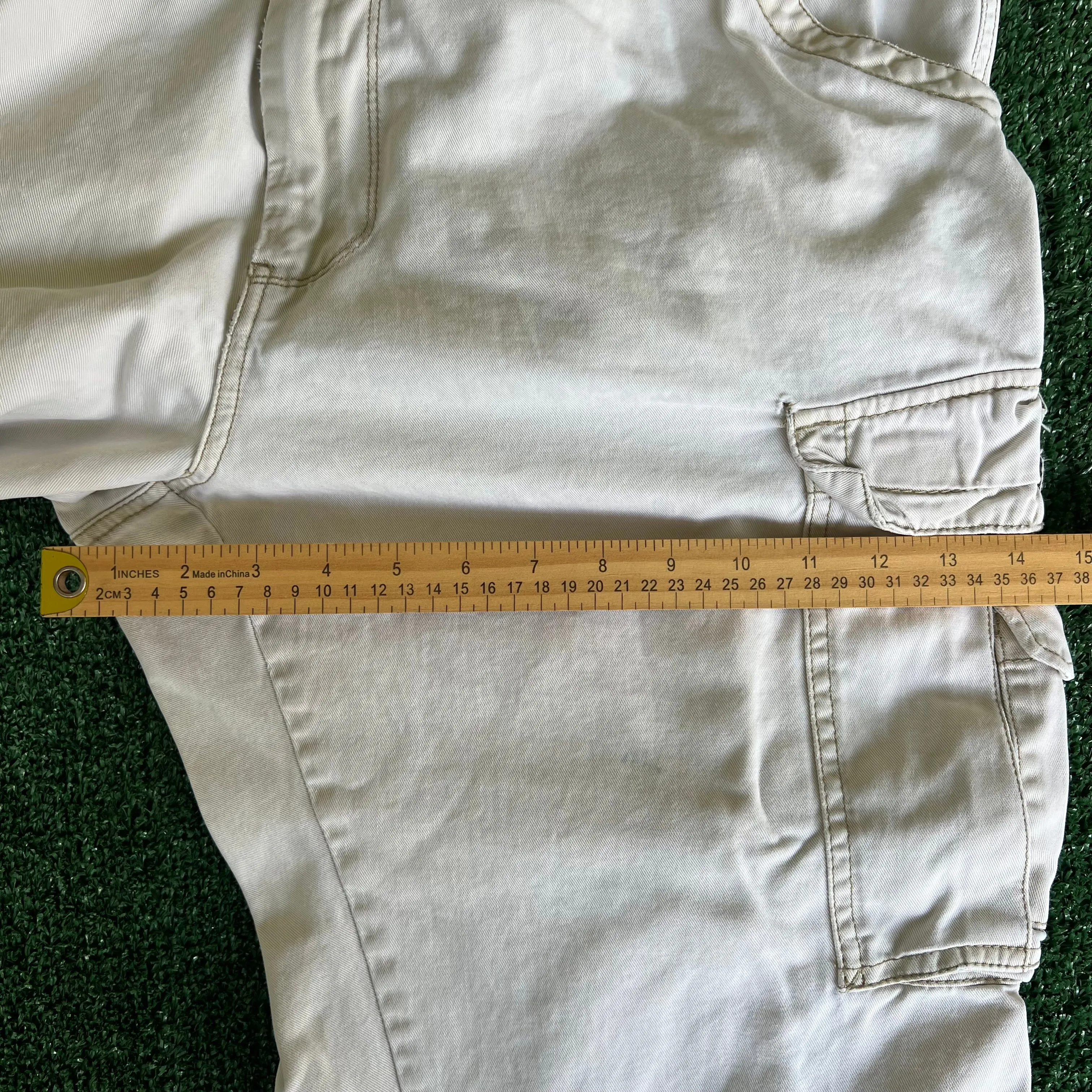 Y2K Unionbay Baggy Wide-Leg Distressed Light Khaki Cargo Pants - 39x28" 20.5" Openings