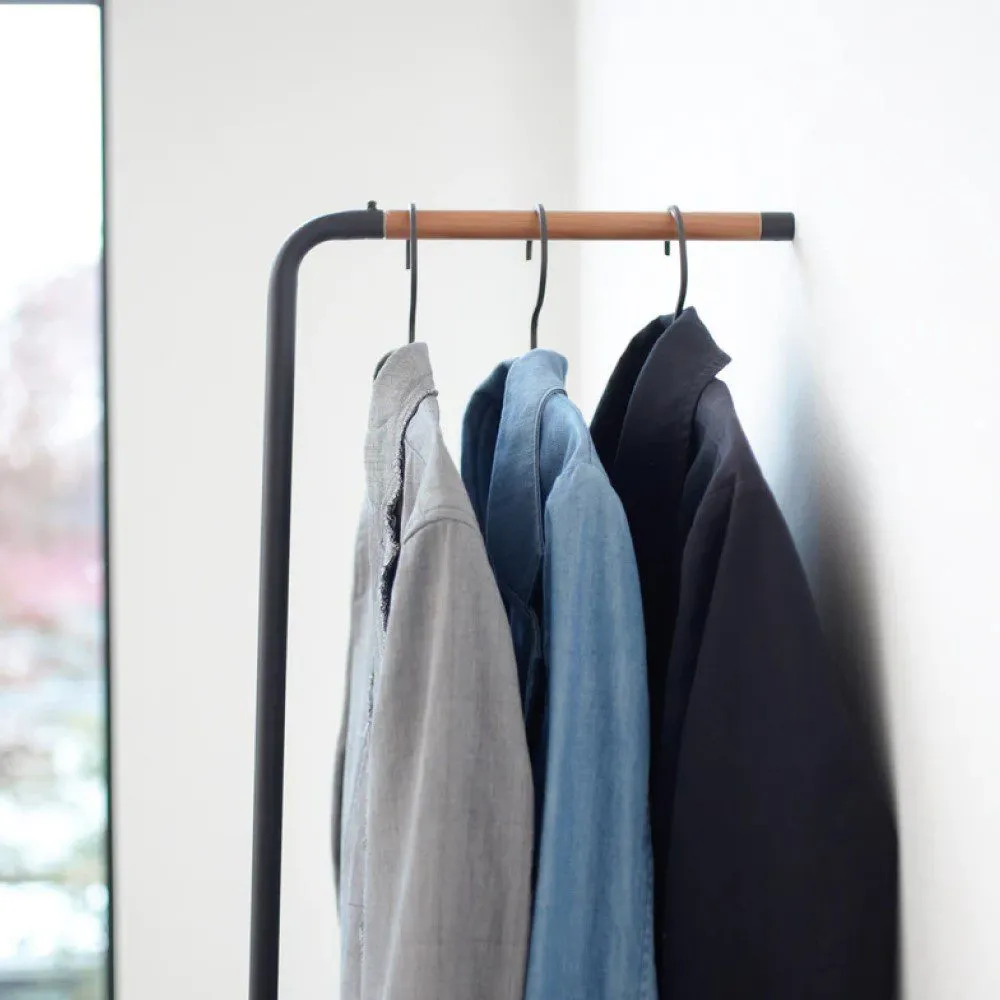 YAMAZAKI Tower Leaning Coat Hanger Rack, Black