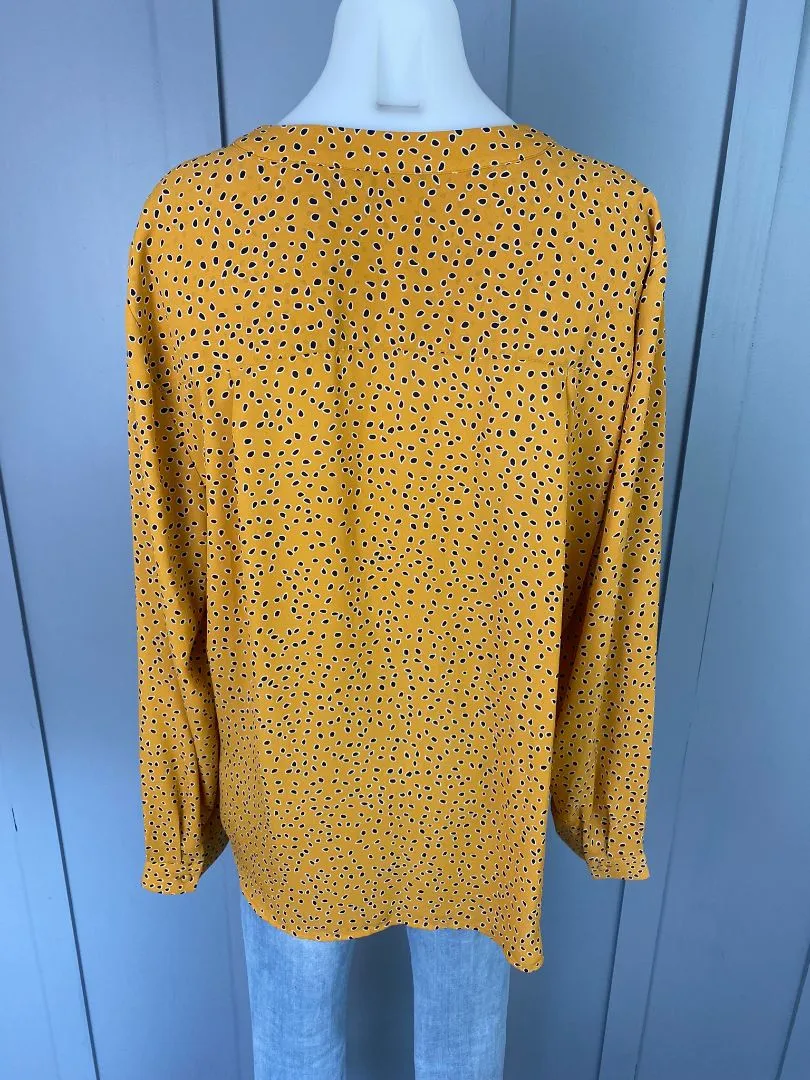 Yellow & Black Jacqui E Tops, 20